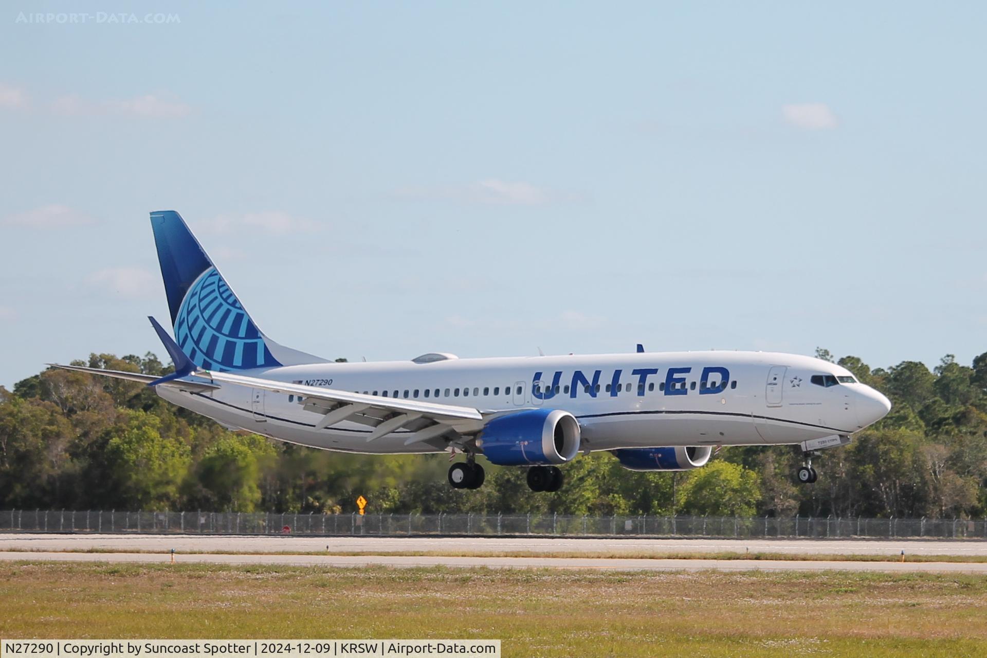 N27290, 2019 Boeing 737-8 MAX C/N 44309, United Flight 408 arrives on Runway 24 at Southwest Florida International Airport following flight from Cleveland-Hopkins International Airport