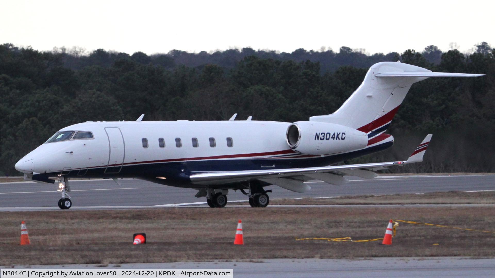 N304KC, 2013 Bombardier Challenger 300 (BD-100-1A10) C/N 20390, Challenger 300