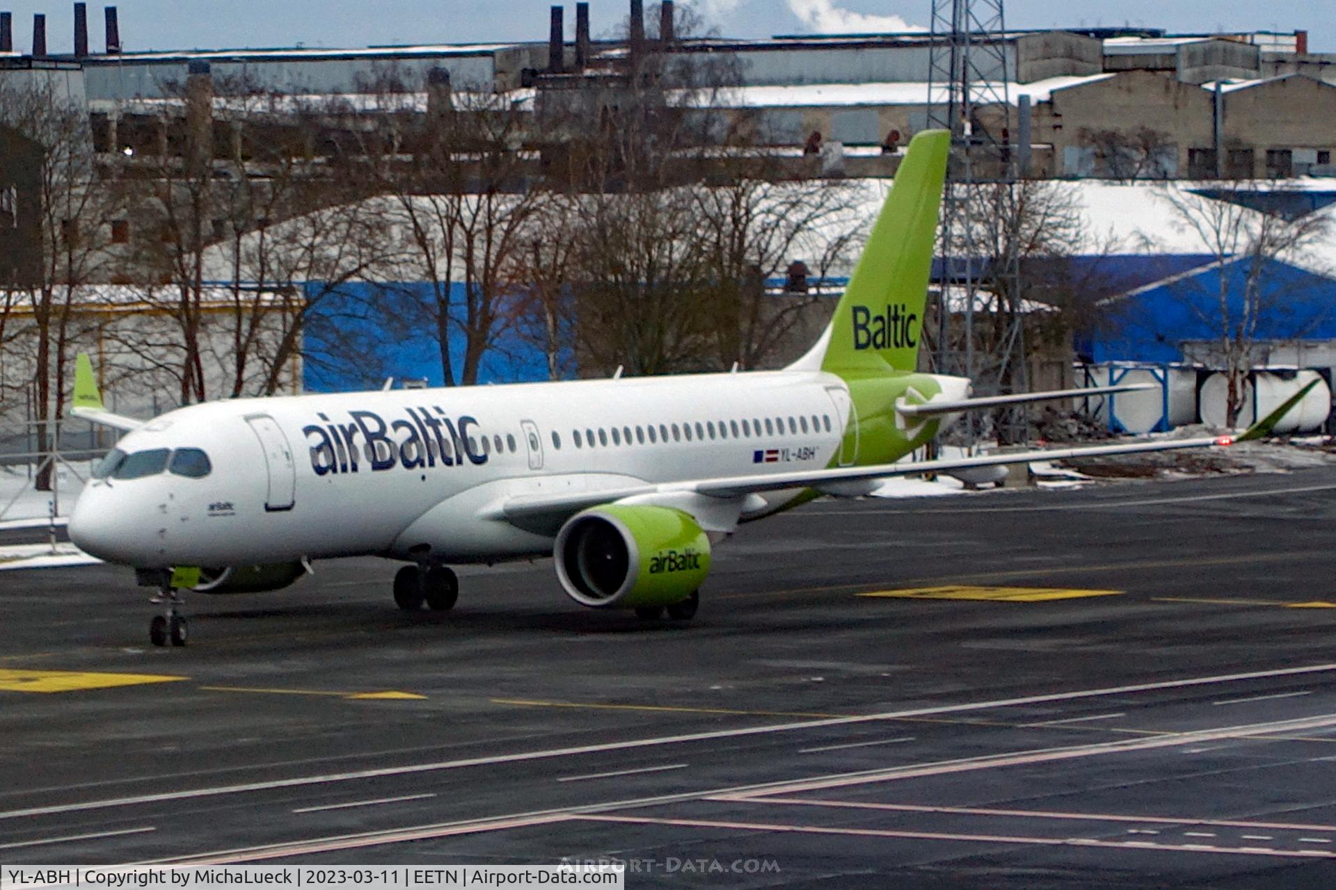 YL-ABH, 2022 Airbus A220-300 C/N 55162, At Tallinn