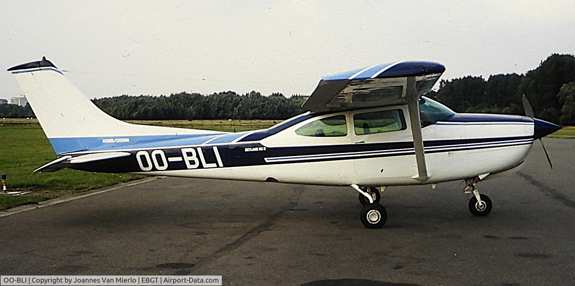 OO-BLI, 1980 Reims FR182 Skylane RG C/N 0052, ex-slide