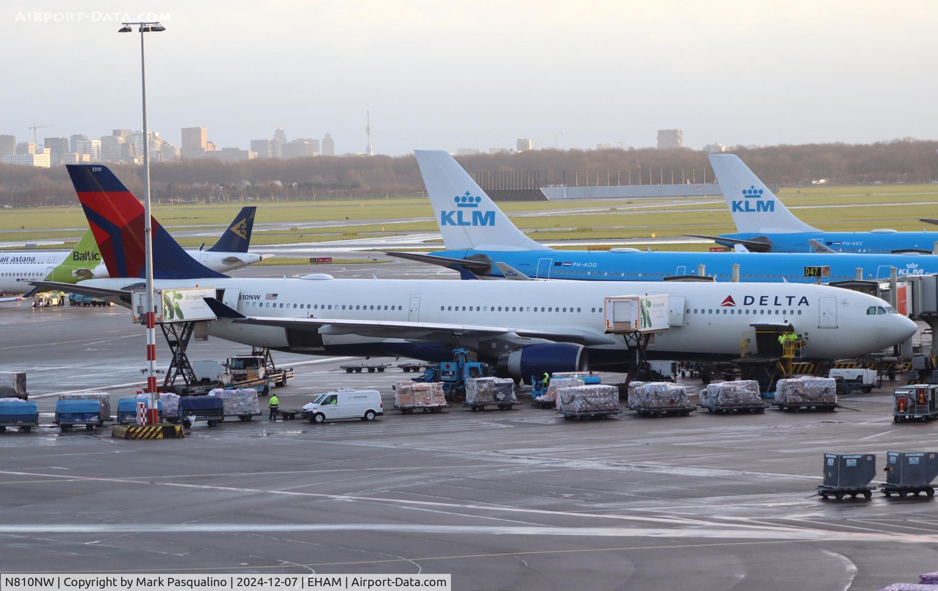 N810NW, 2005 Airbus A330-323 C/N 0674, Airbus A330-323