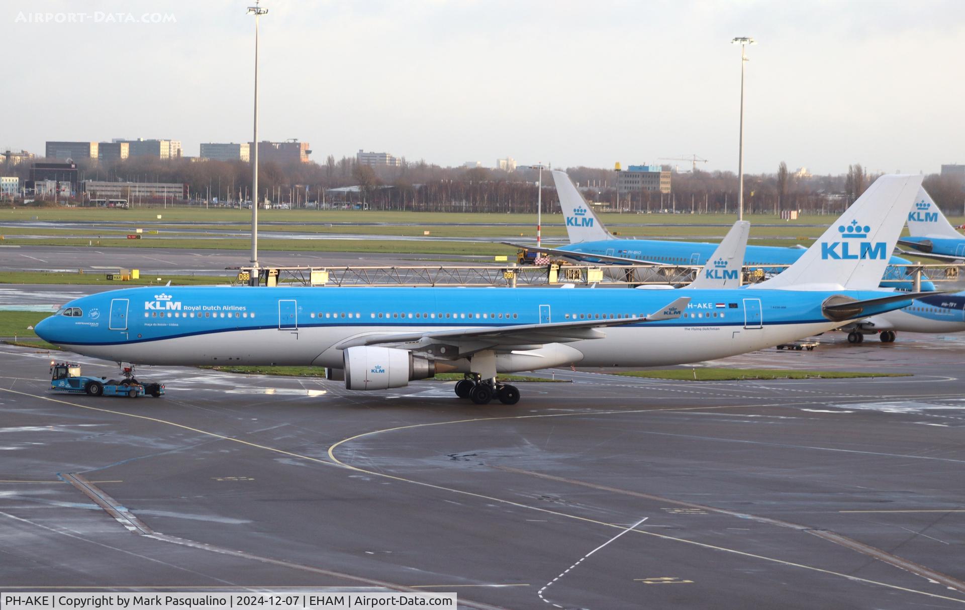 PH-AKE, 2012 Airbus A330-303 C/N 1381, Airbus A330-303