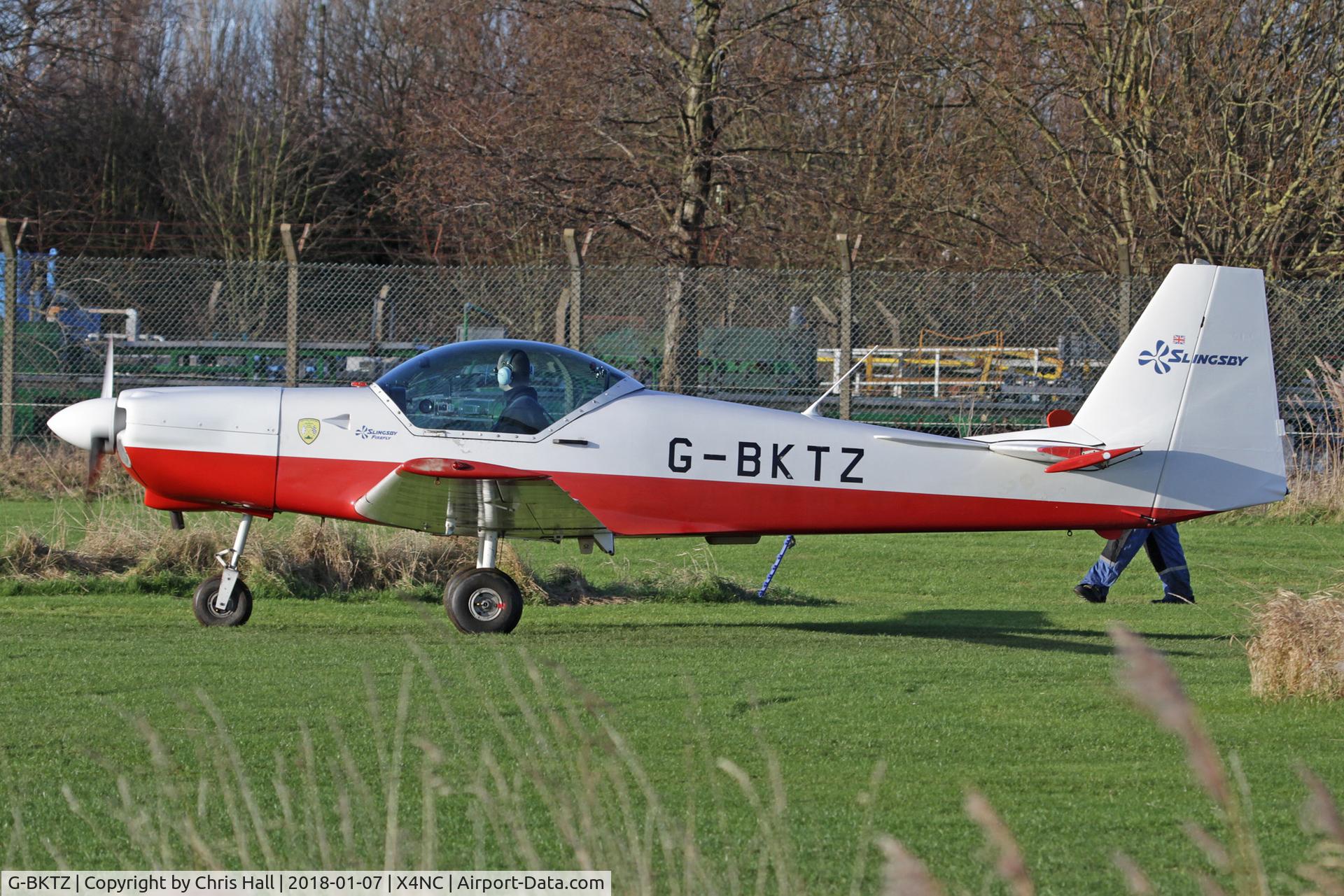 G-BKTZ, 1983 Slingsby T-67M Firefly C/N 2004, North Coates