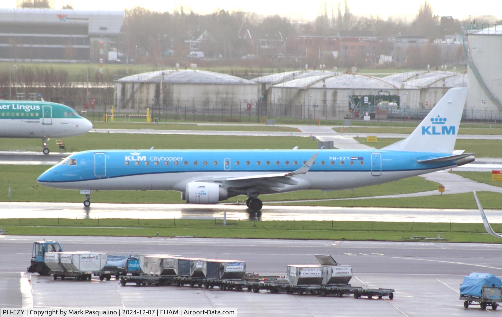 PH-EZY, 2013 Embraer 190STD (ERJ-190-100) C/N 19000649, ERJ-190-100
