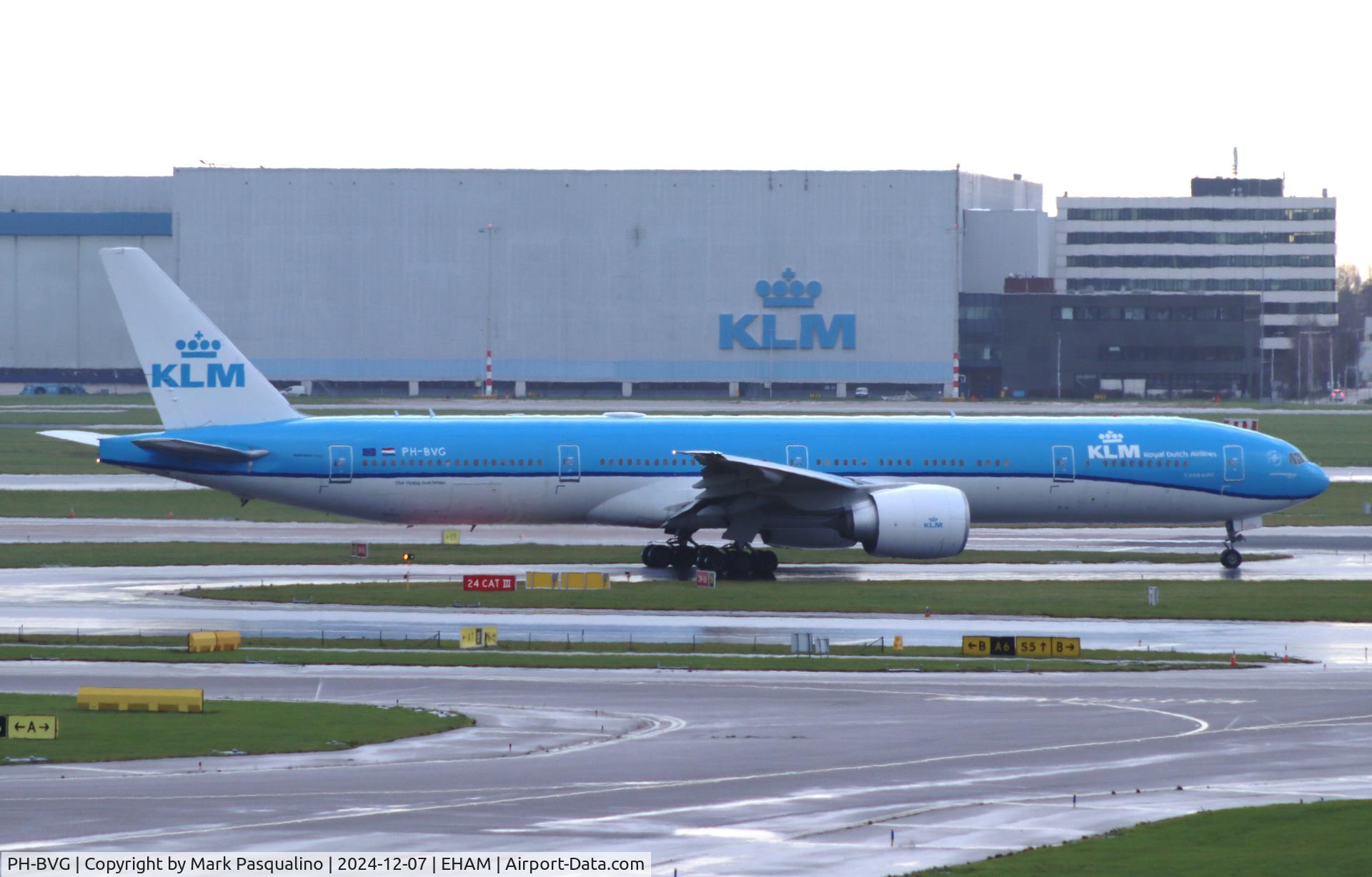 PH-BVG, 2012 Boeing 777-306/ER C/N 38867, Boeing 777-306/ER