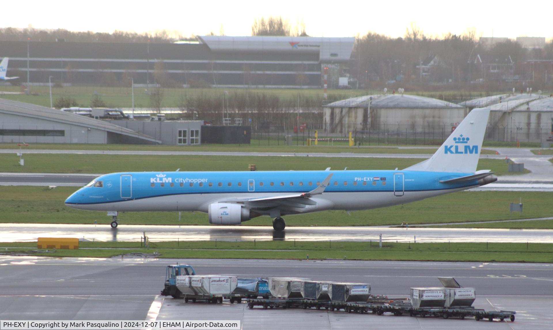 PH-EXY, 2018 Embraer 190STD (ERJ-190-100STD) C/N 19000751, ERJ-190-100STD