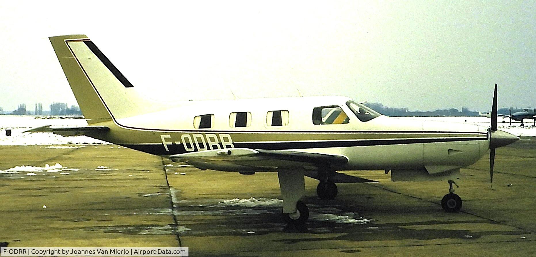 F-ODRR, Piper PA46 C/N 46-8608058, ex-slide