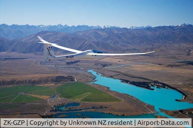 ZK-GZP, Schempp-Hirth Discus 2b C/N 59, Discus 2b over New Zealand