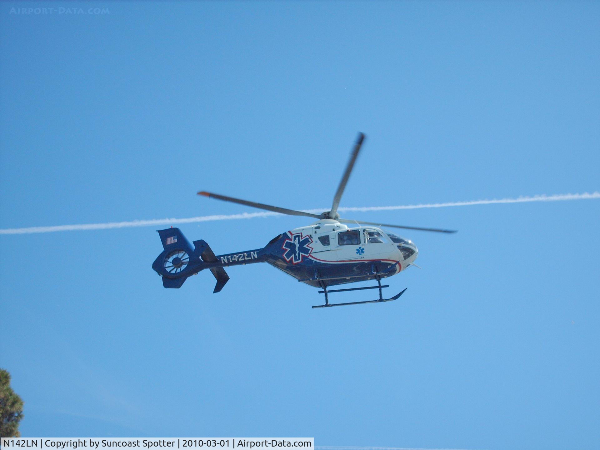 N142LN, 2004 Eurocopter EC-135P-2 C/N 0344, Bayflite 2 lands at Riverview High School for a medevac call