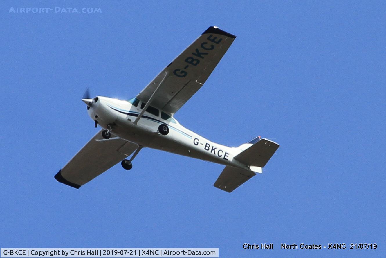 G-BKCE, 1982 Reims F172P Skyhawk C/N 2135, North Coates summer fly in
