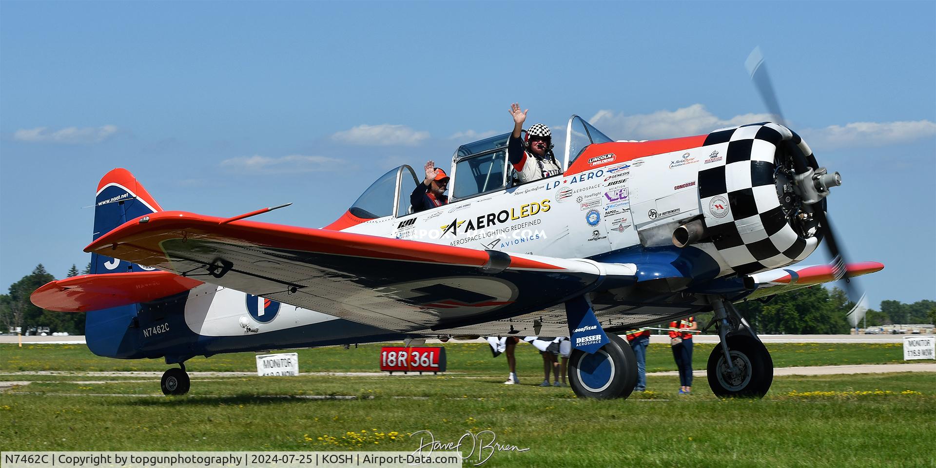 N7462C, North American AT-6B Texan C/N 121-43211, Oshkosh 24