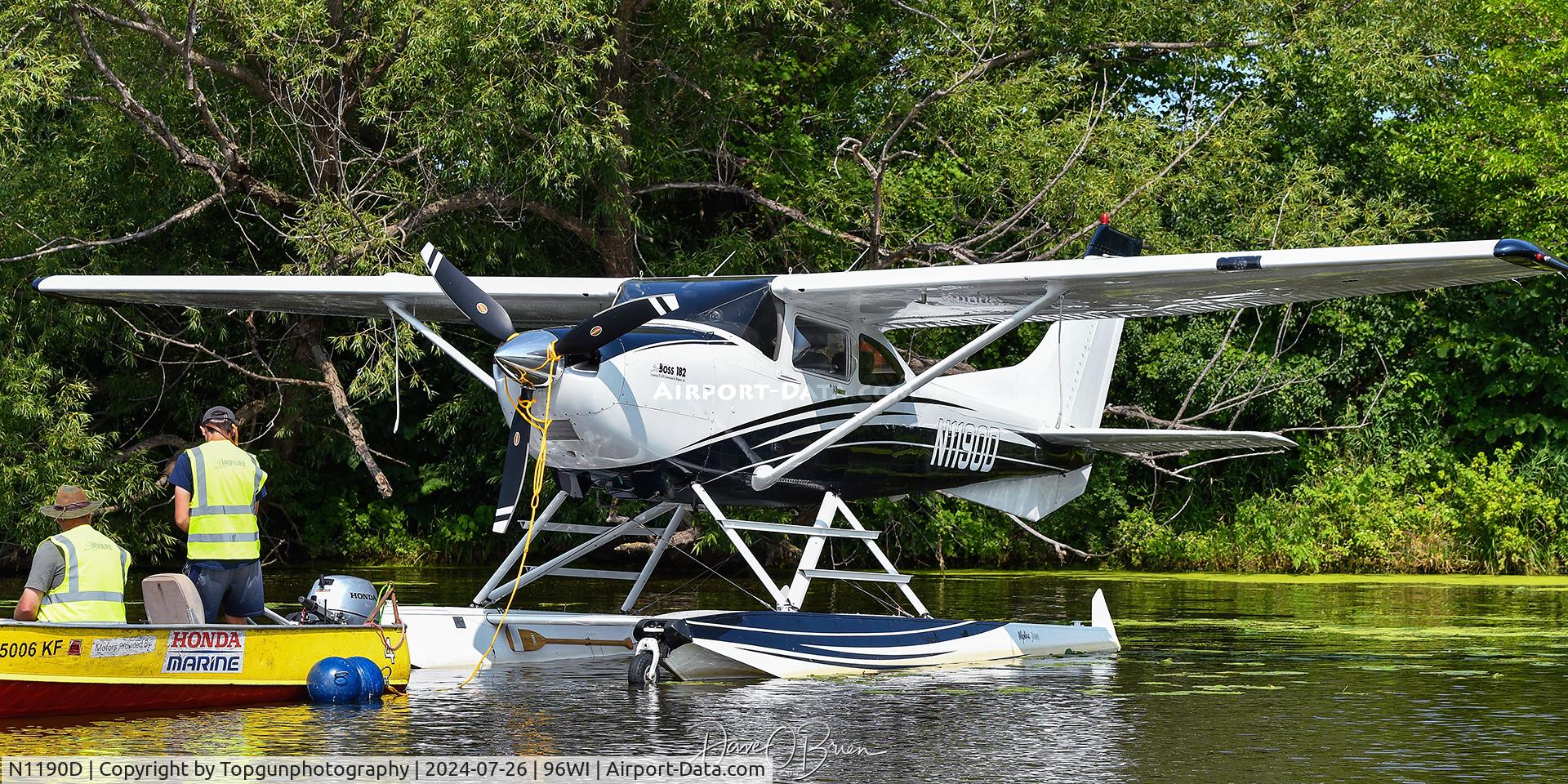 N1190D, Stoddard-Hamilton Glasair SHA C/N 579, Towing the boat to the docks