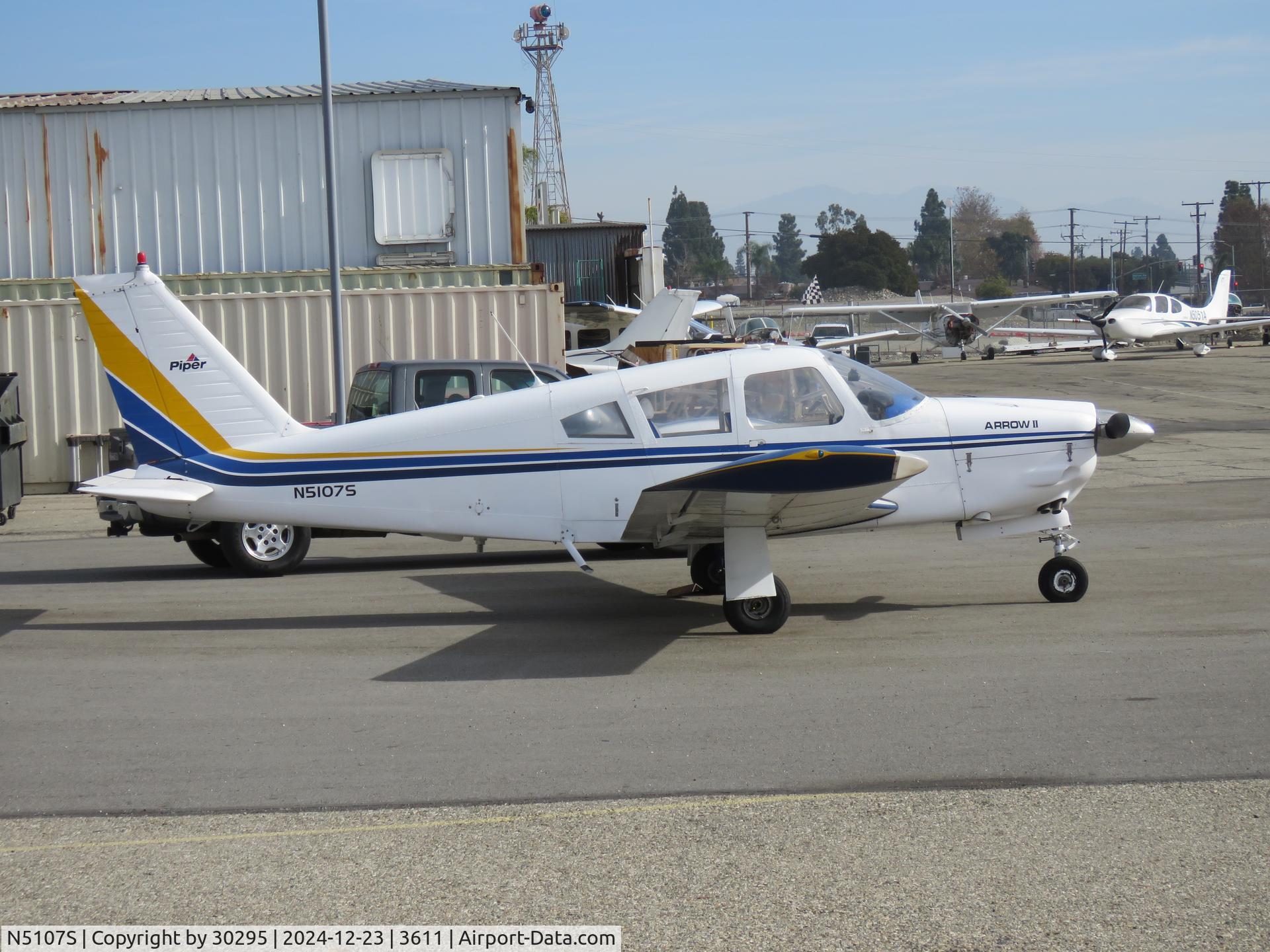N5107S, 1971 Piper PA-28R-200 Arrow II C/N 28R-7135108, Parked