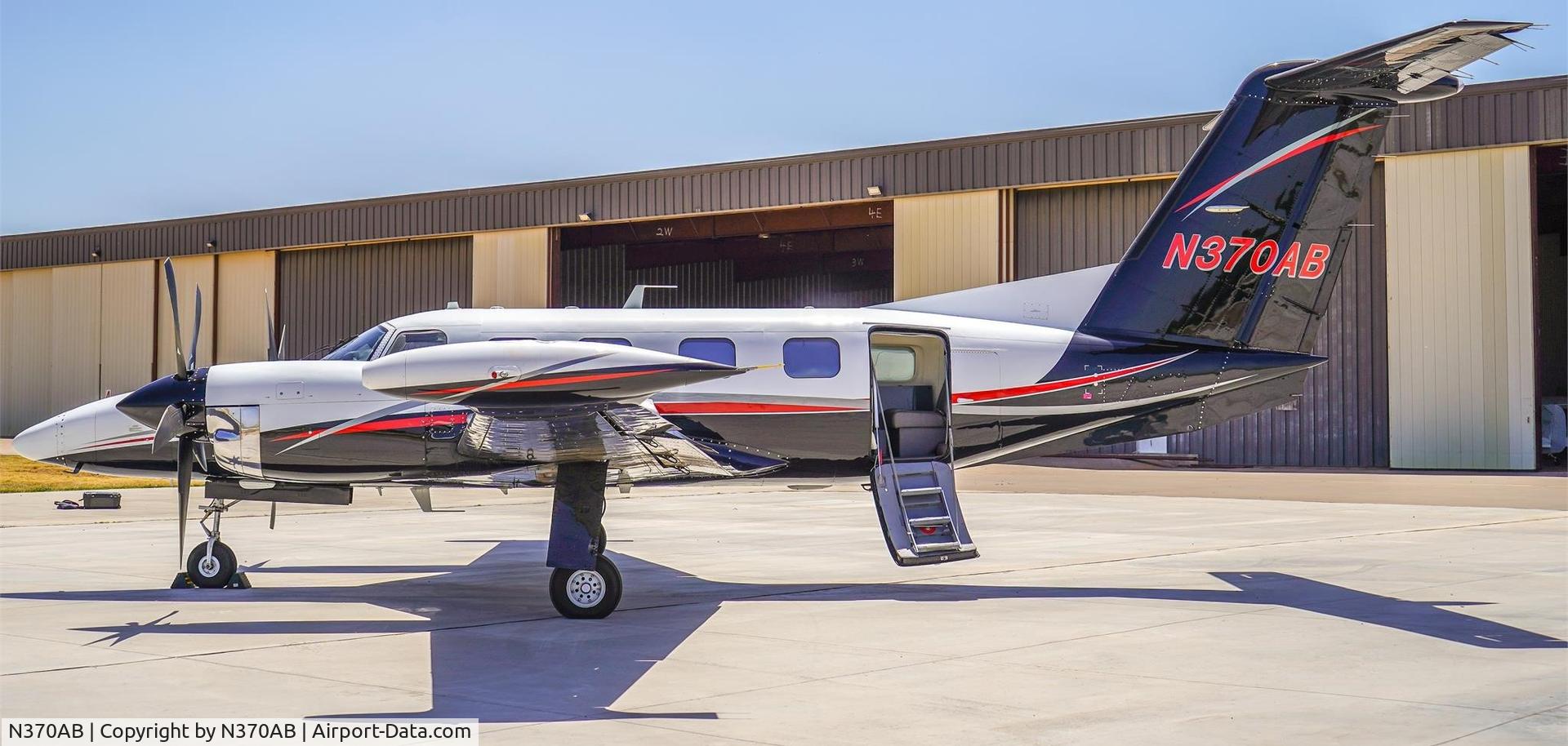 N370AB, 1984 Piper PA-42-1000 Cheyenne 400 C/N 42-5527008, 1984 Piper PA-42-1000 Cheyenne 400