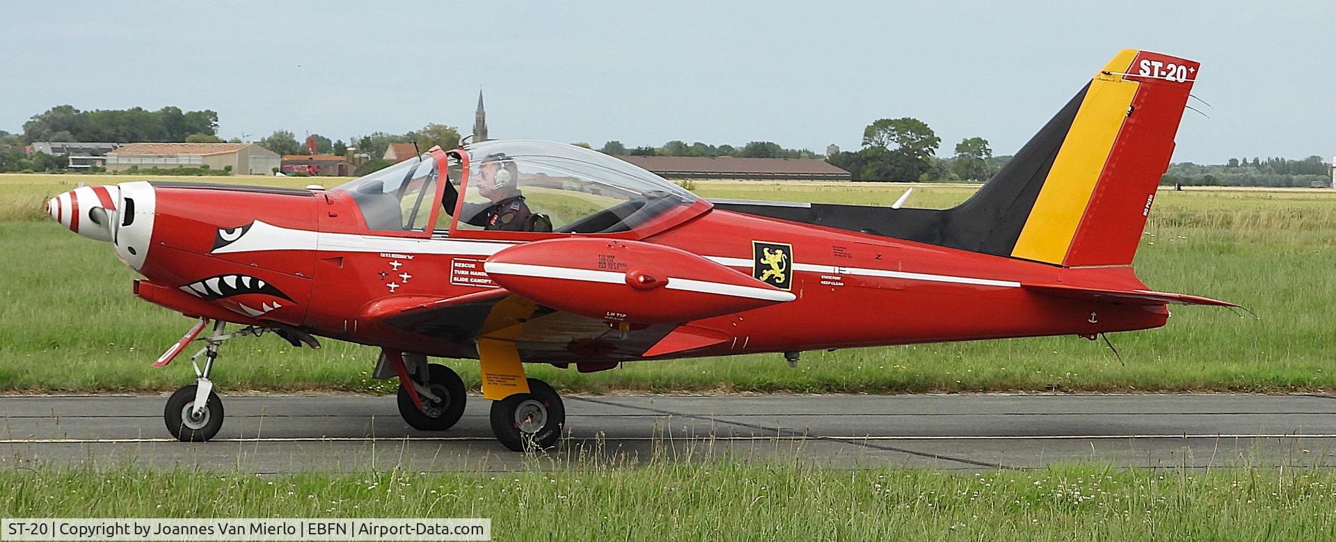 ST-20, SIAI-Marchetti SF-260MB C/N 10-20, Koksijde