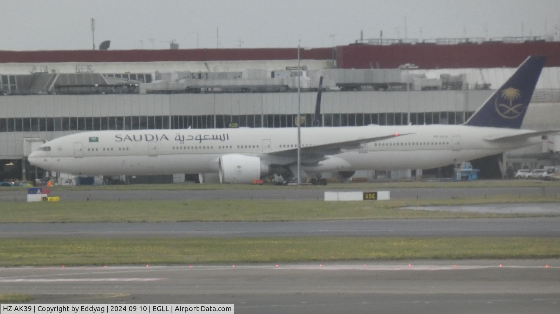 HZ-AK39, 2016 Boeing 777-3FG/ER C/N 61592, Saudia