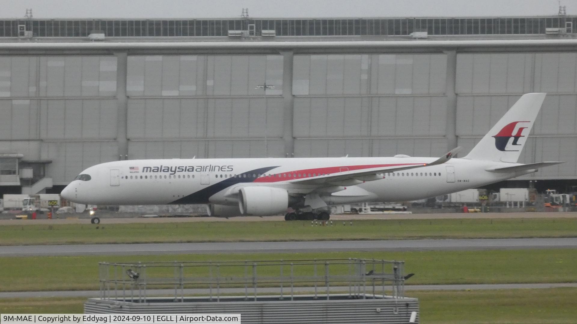 9M-MAE, 2018 Airbus A350-941 C/N 195, Malaysia Airlines