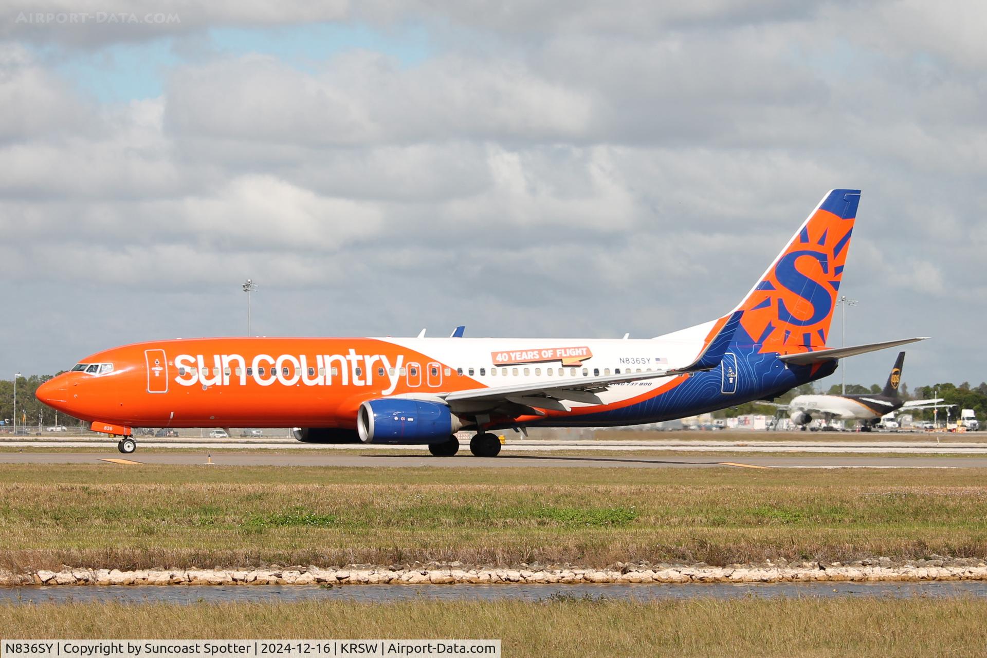 N836SY, 2012 Boeing 737-8KN C/N 40251, Sun Country Flight 158 taxis at Southwest Florida International Airport prior to flight to Dane County Regional Airport