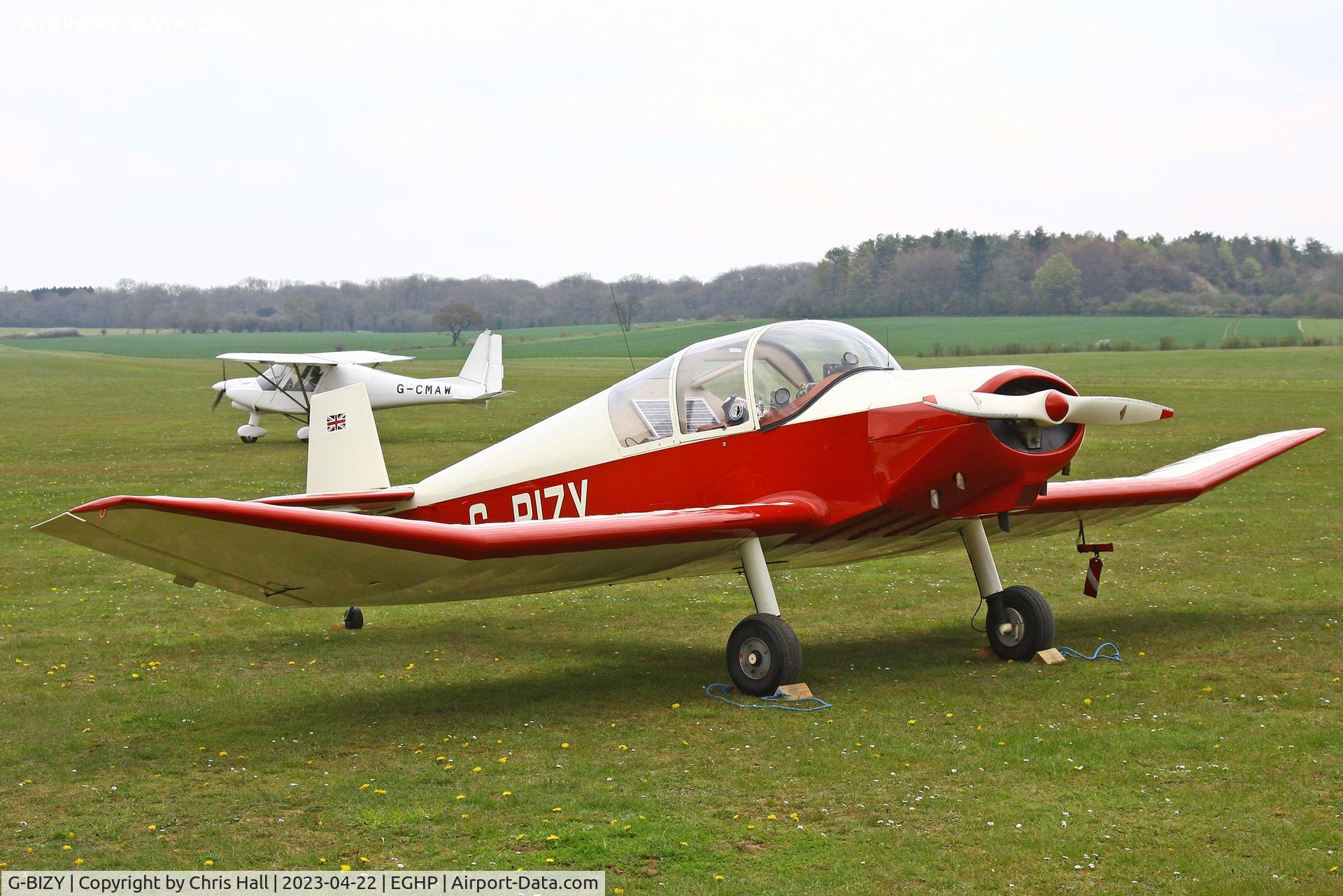 G-BIZY, 1963 Wassmer (Jodel) D-112 Club C/N 1120, Popham