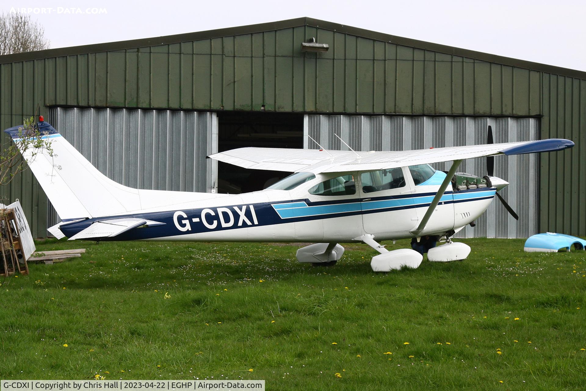 G-CDXI, 1975 Cessna 182P Skylane C/N 182-63554, Popham