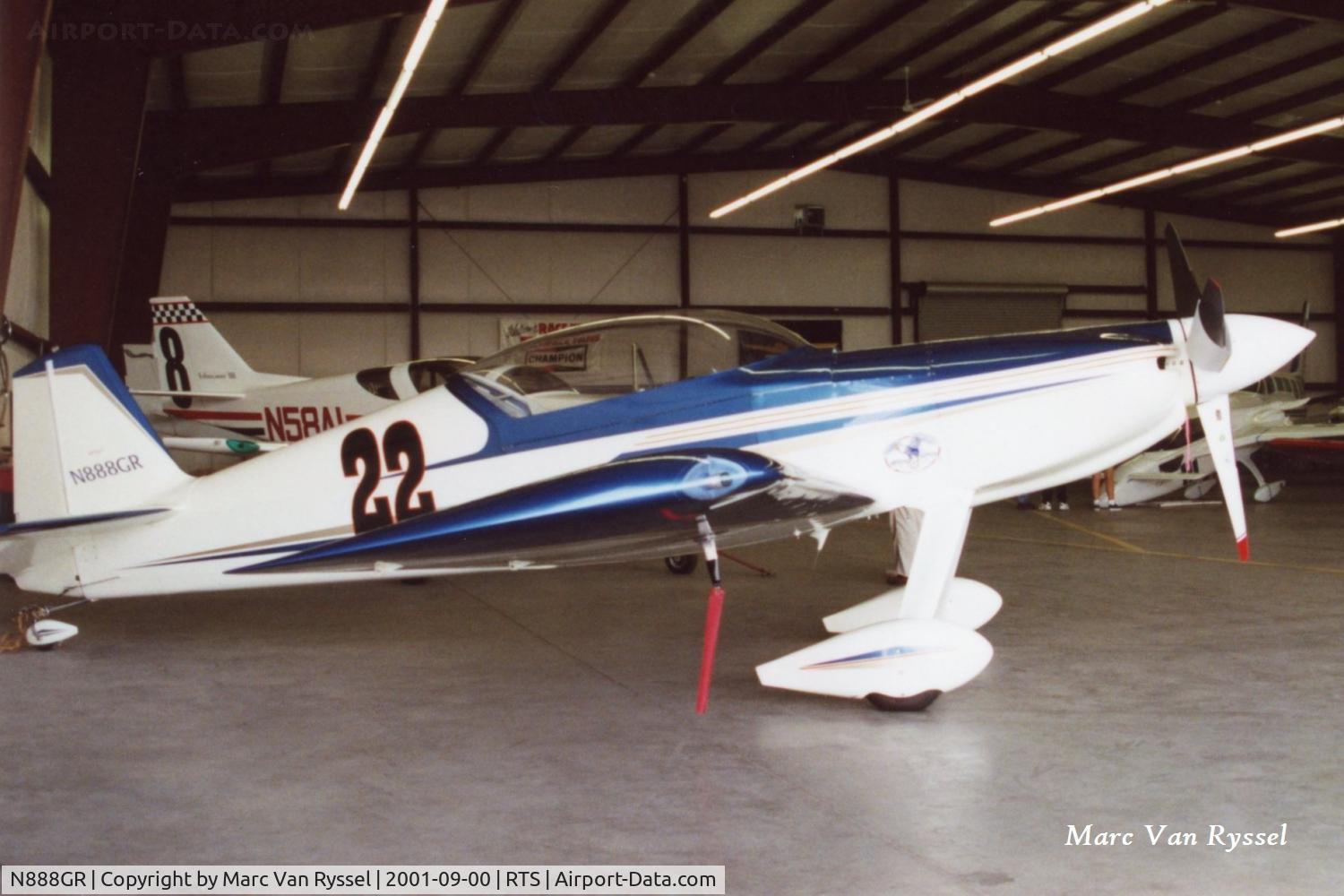 N888GR, 1996 Rudolph Gary RUDOLPH ROCKET C/N 3882, Race #22 N888GR at Reno Air Races in September 2001.