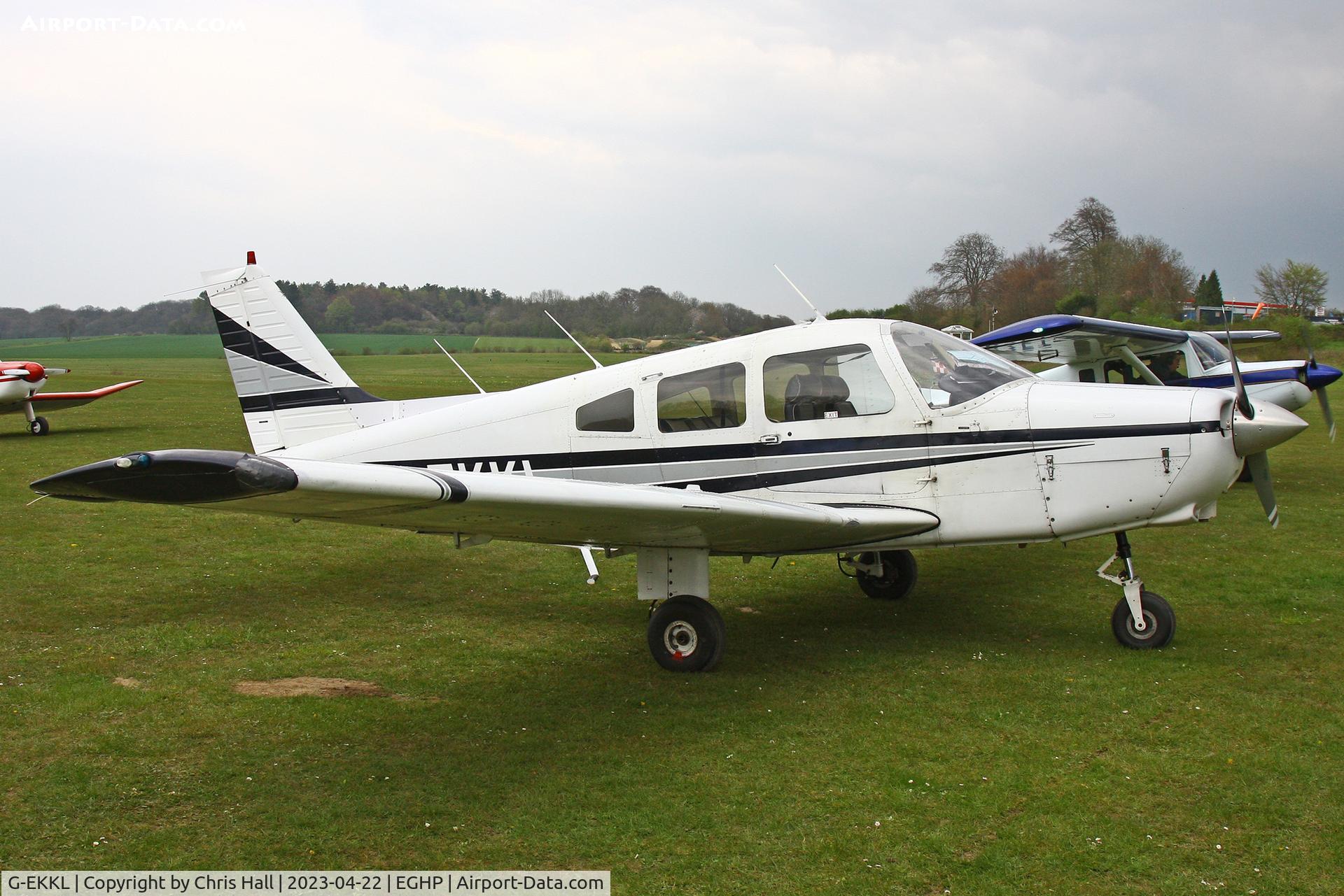 G-EKKL, 1984 Piper PA-28-161 Warrior II C/N 28-8416087, Popham