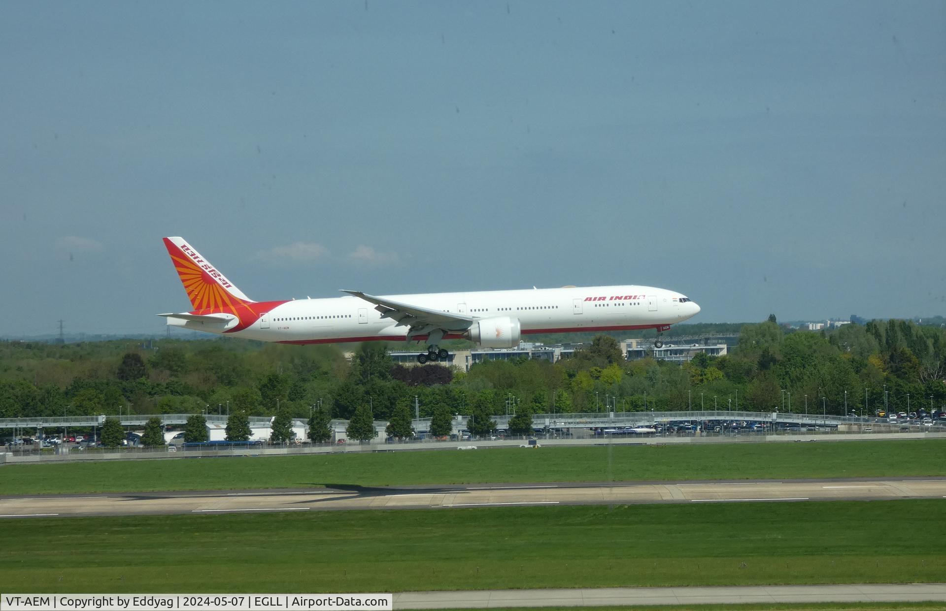 VT-AEM, 2012 Boeing 777-3FX/ER C/N 39686, Air India