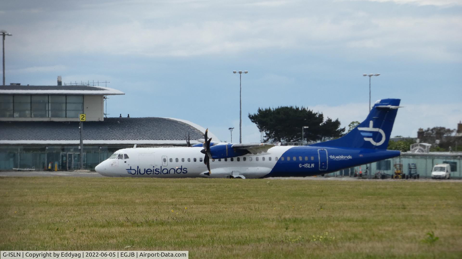G-ISLN, 2009 ATR 72-212A C/N 884, Blue Islands