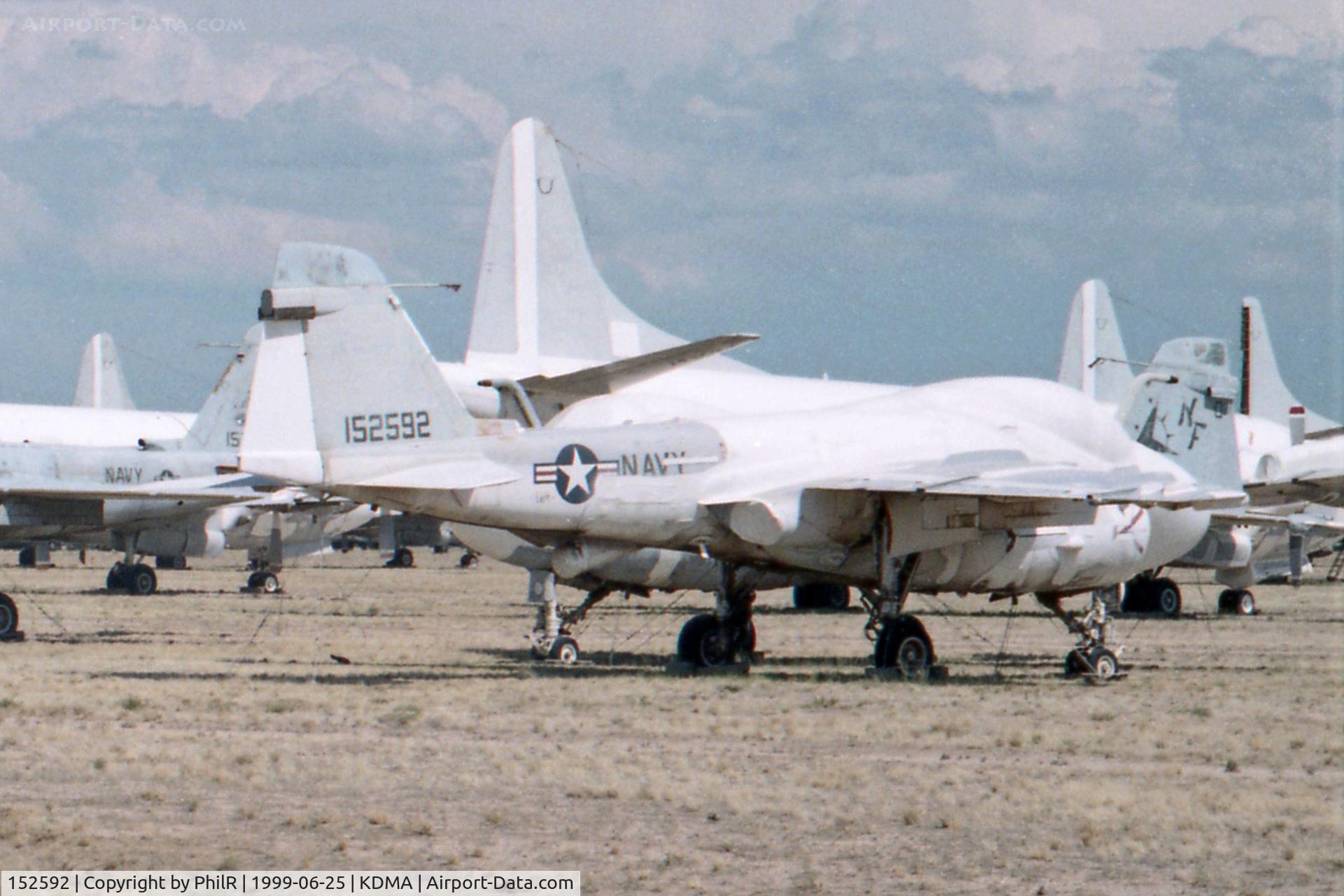 152592, , 152592 1966 Grumman KA-6D Intruder USN Davis Monthan 25.06.99 (2)