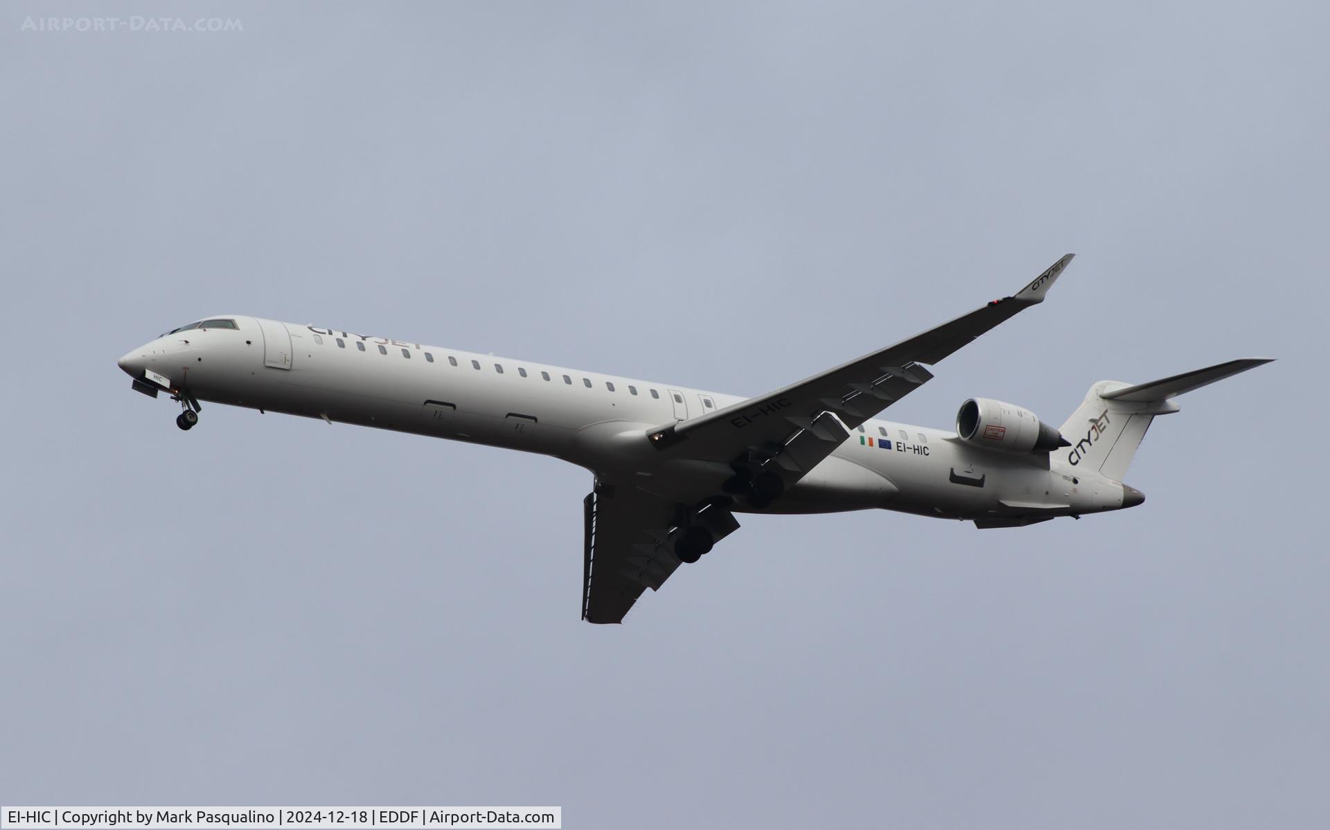 EI-HIC, 2011 Bombardier CRJ-1000EL NG (CL-600-2E25) C/N 19017, CL-600-2E25