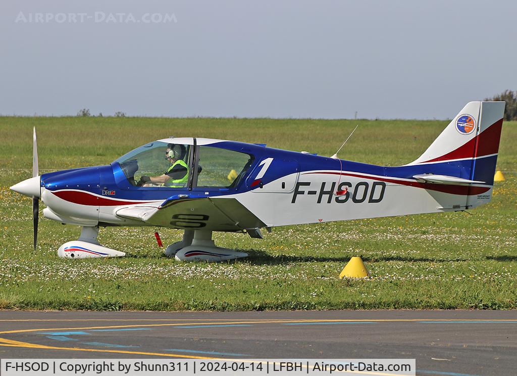 F-HSOD, 2021 Robin Aircraft DR 400/160 C/N 2763, Parked in the grass...