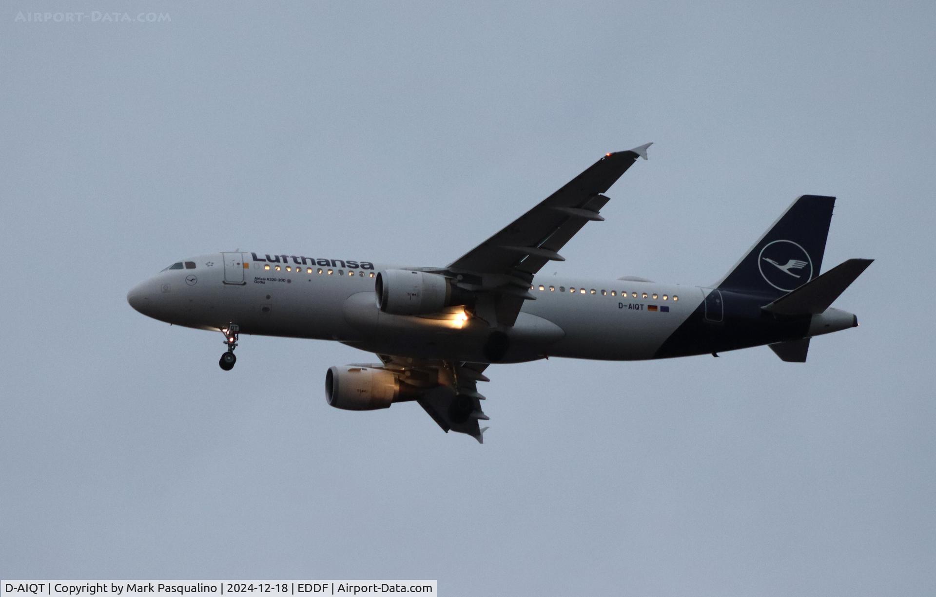 D-AIQT, 2000 Airbus A320-211 C/N 1337, Airbus A320-211