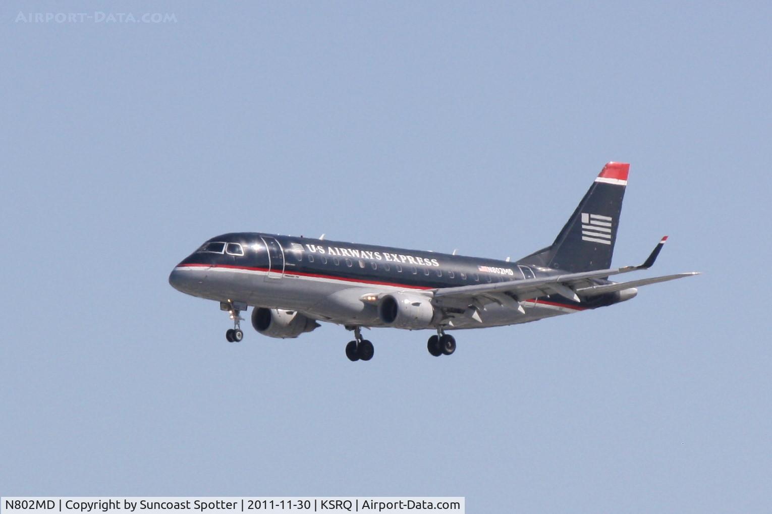 N802MD, 2004 Embraer 170SU (ERJ-170-100SU) C/N 17000013, Republic Airlines Flight 3399 on approach to Runway 32 at Sarasota-Bradenton International Airport