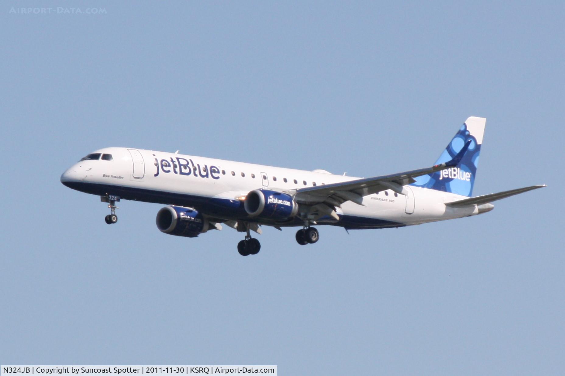 N324JB, 2010 Embraer ERJ-190-100 IGW 190AR C/N 19000388, JetBlue Flight 1187 on approach to Runway 32 at Sarasota-Bradenton International Airport