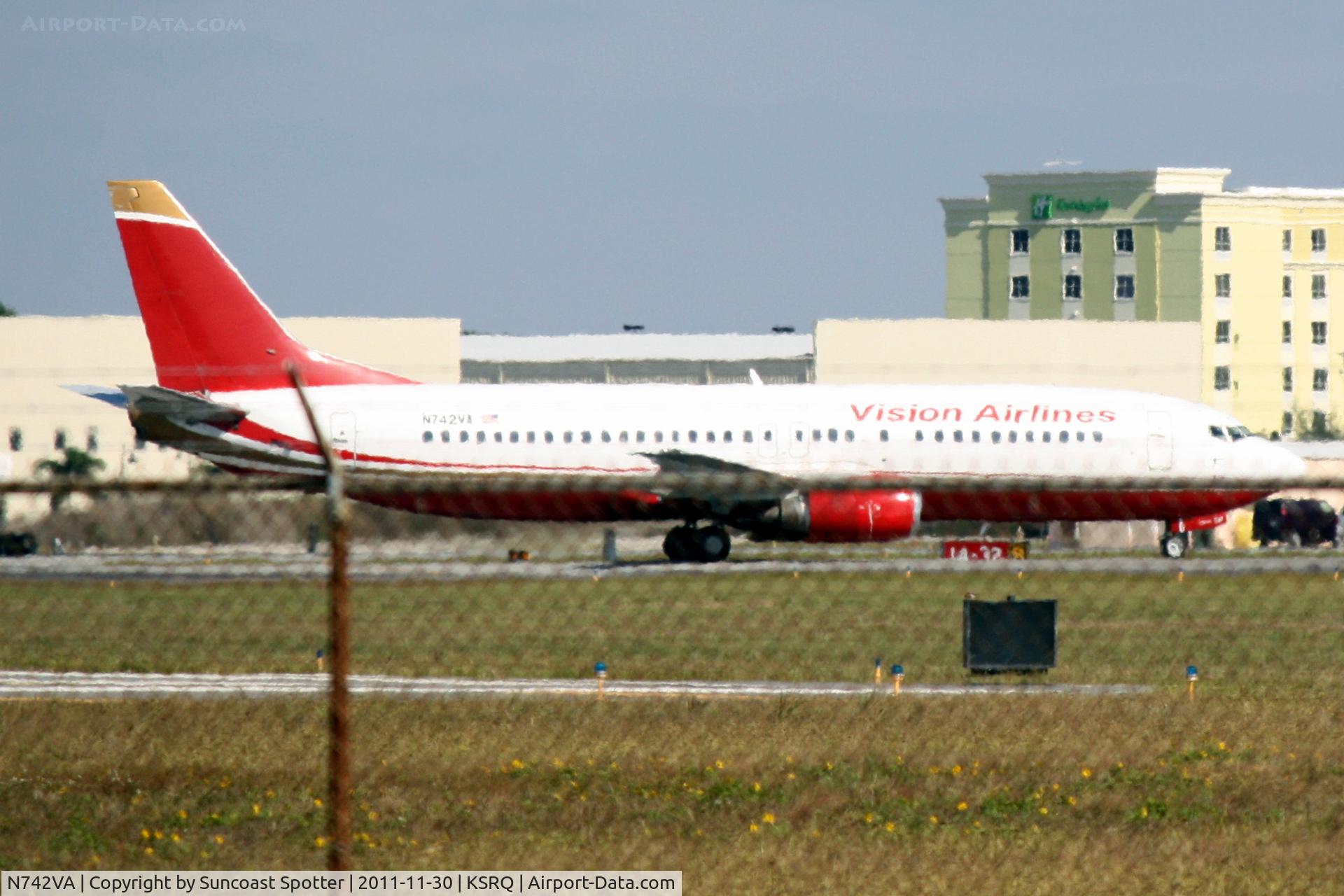 N742VA, 1990 Boeing 737-448 C/N 24773, Vision Airlines Boeing 737 at Sarasota-Bradenton International Airport