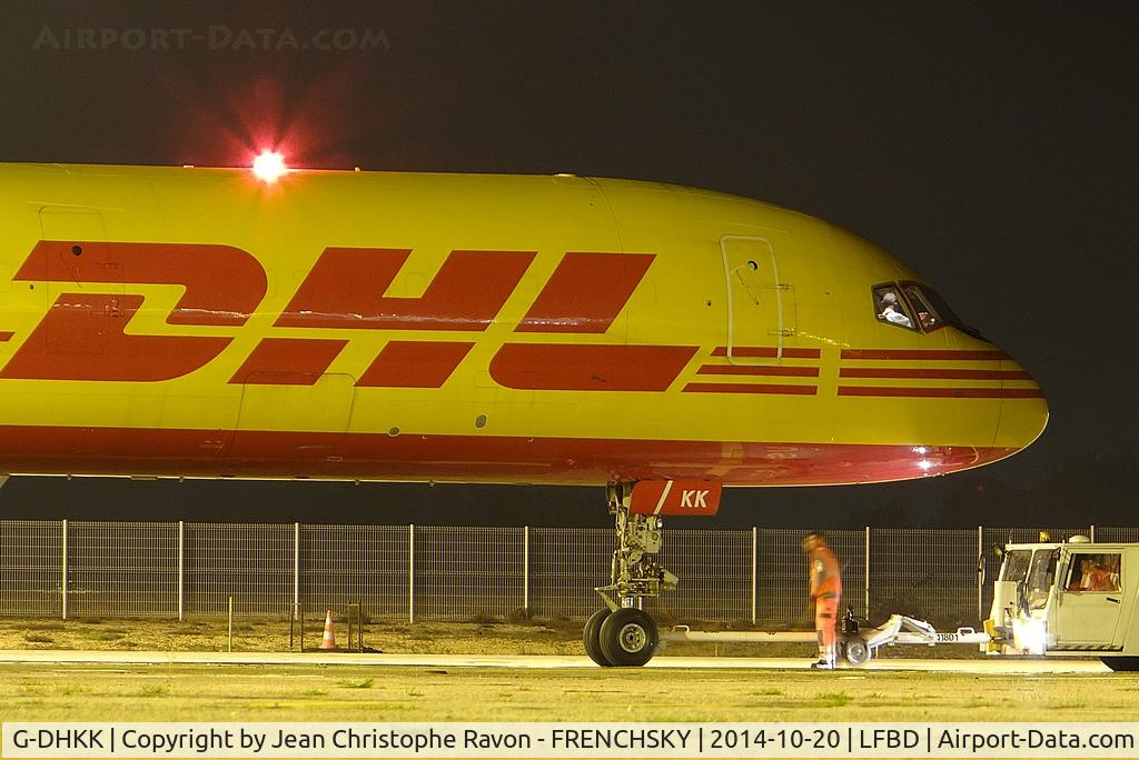 G-DHKK, 2001 Boeing 757-28A C/N 32449, DHL parking Fox