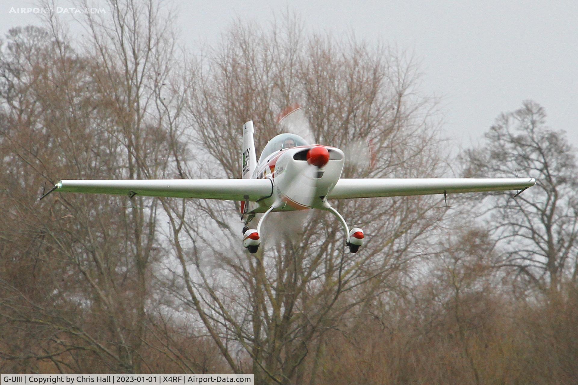 G-UIII, 2009 Extra EA-300/200 C/N 1042, Rectory Farm New Years Day fly in