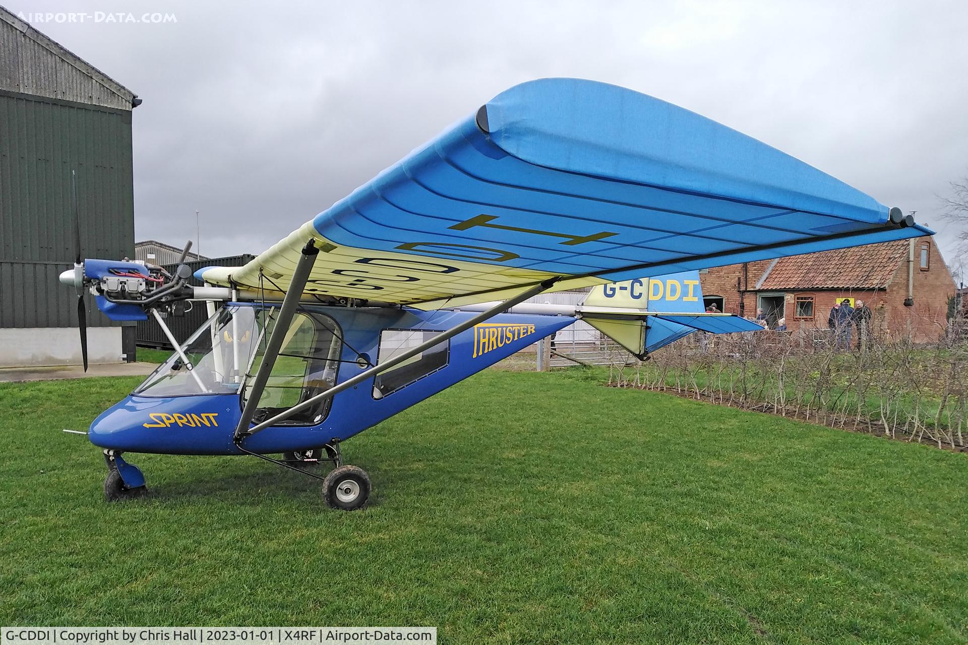 G-CDDI, 2004 Thruster T600N 450 C/N 1040-T600N-109, Rectory Farm New Years Day fly in