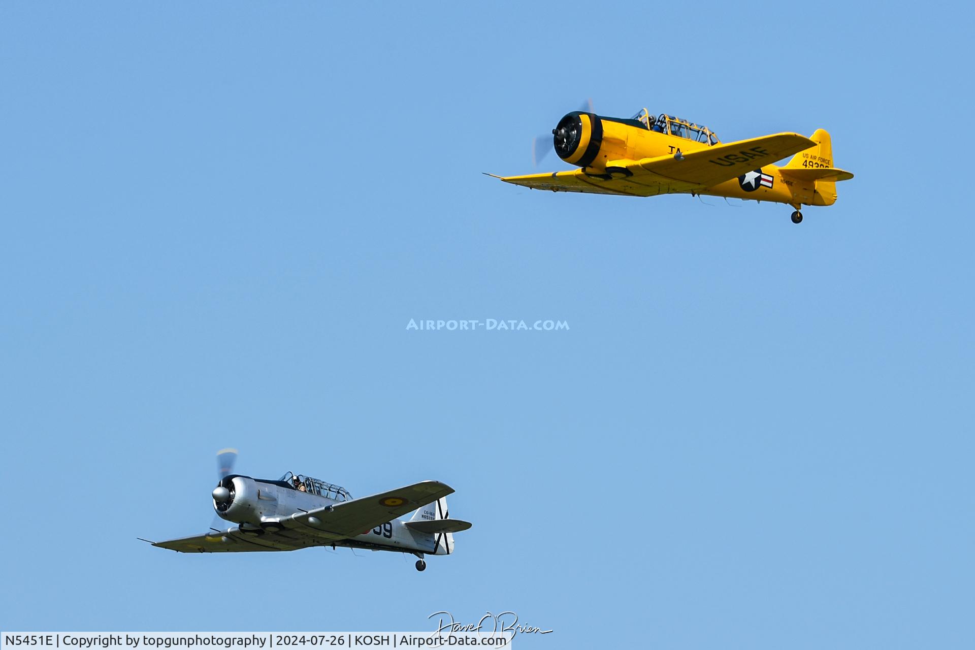 N5451E, 1949 North American T-6G Texan C/N 168-496, Departing off RW17 Oshkosh 24