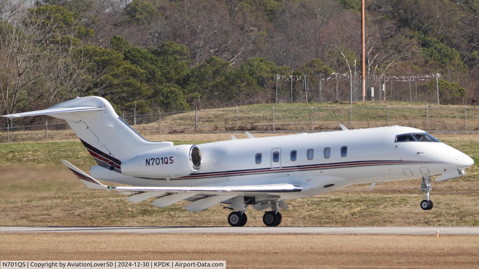 N701QS, 2019 Bombardier Challenger 350 (BD-100-1A10) C/N 20797, NetJets Challenger 350