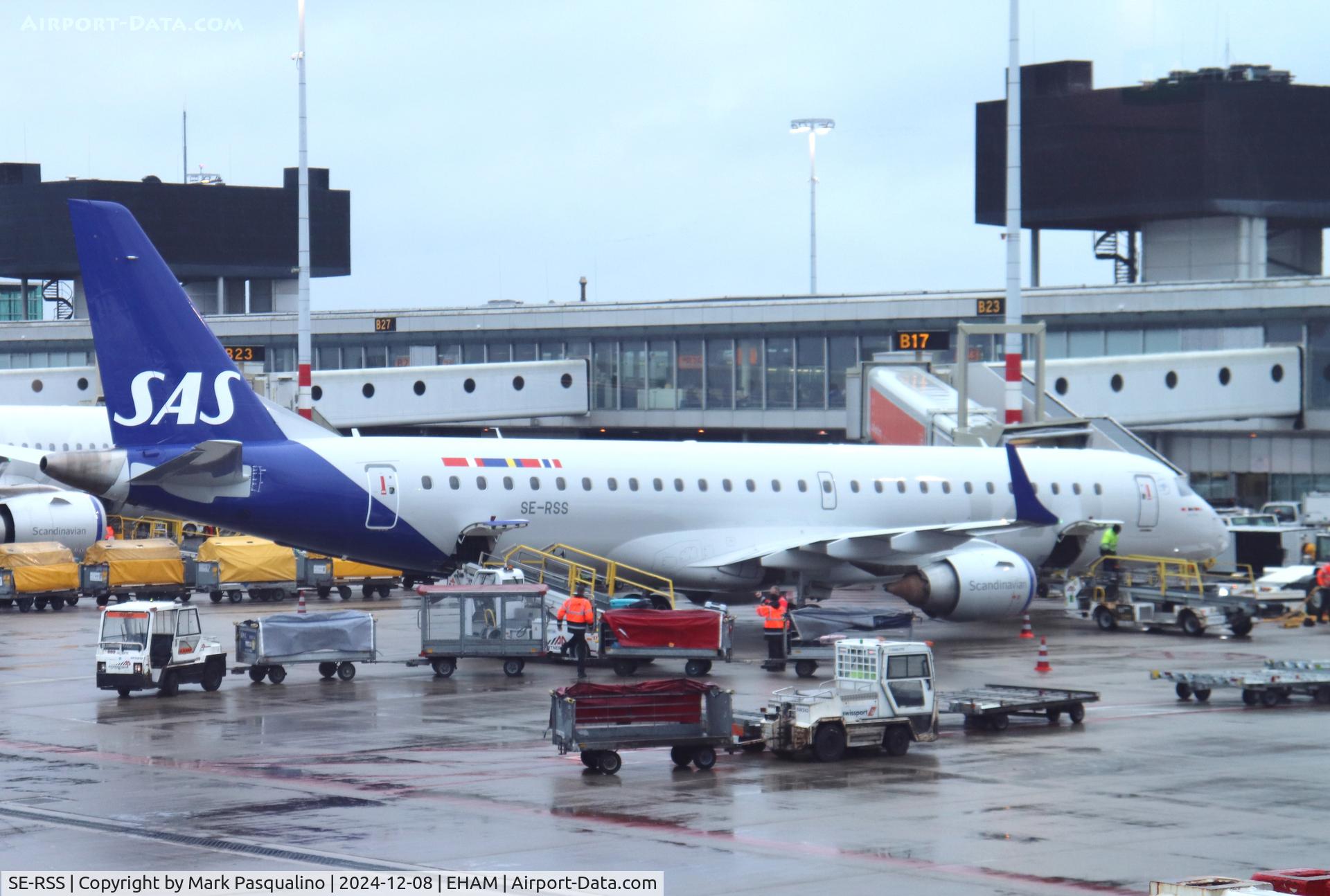 SE-RSS, 2011 Embraer ERJ-195LR (ERJ-190-200LR) C/N 19000437, ERJ-190-200LR