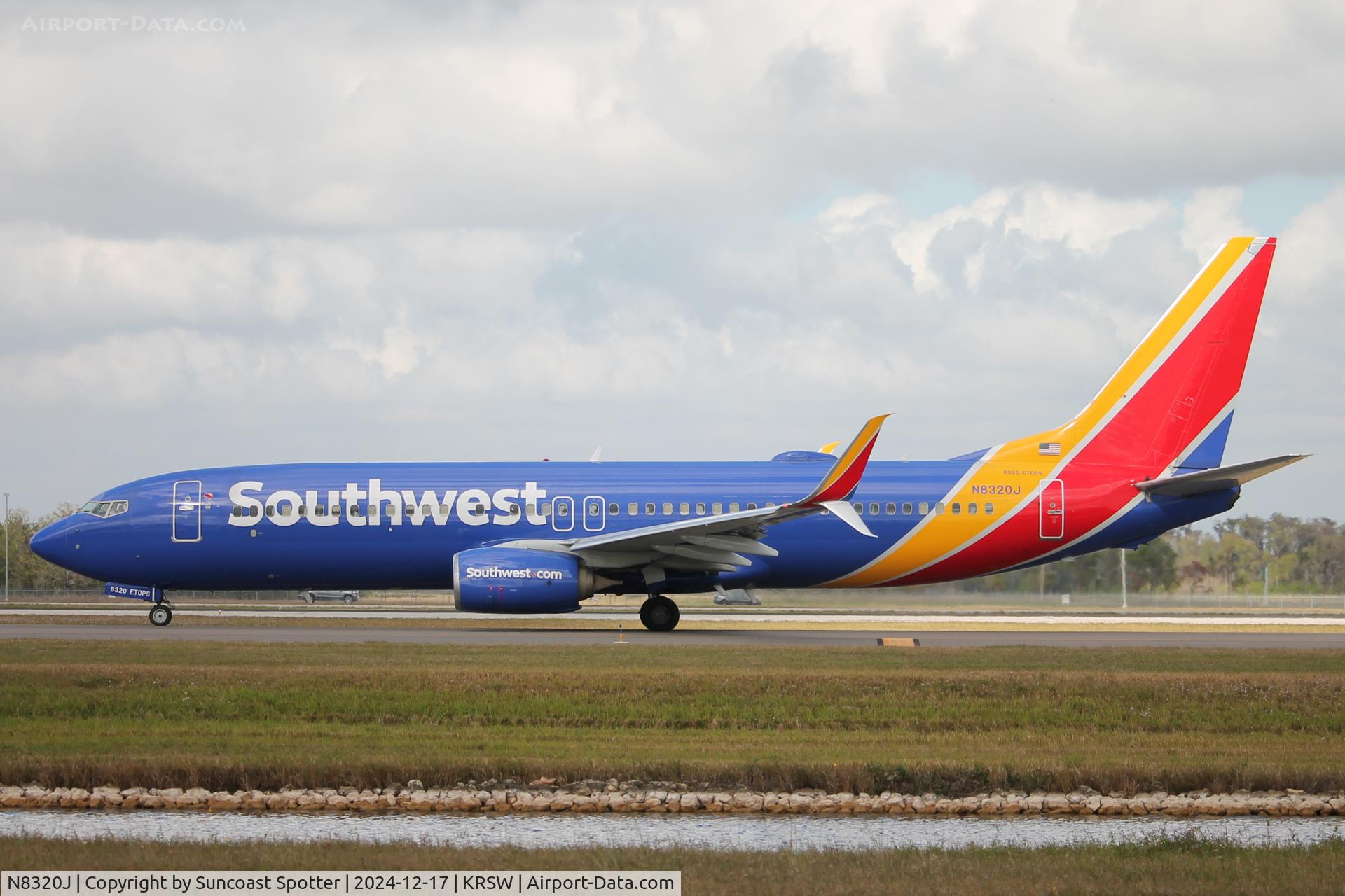 N8320J, 2012 Boeing 737-8H4 C/N 36686, Southwest Flight 1522 taxis at Southwest Florida International Airport prior to flight to Pittsburgh International Airport