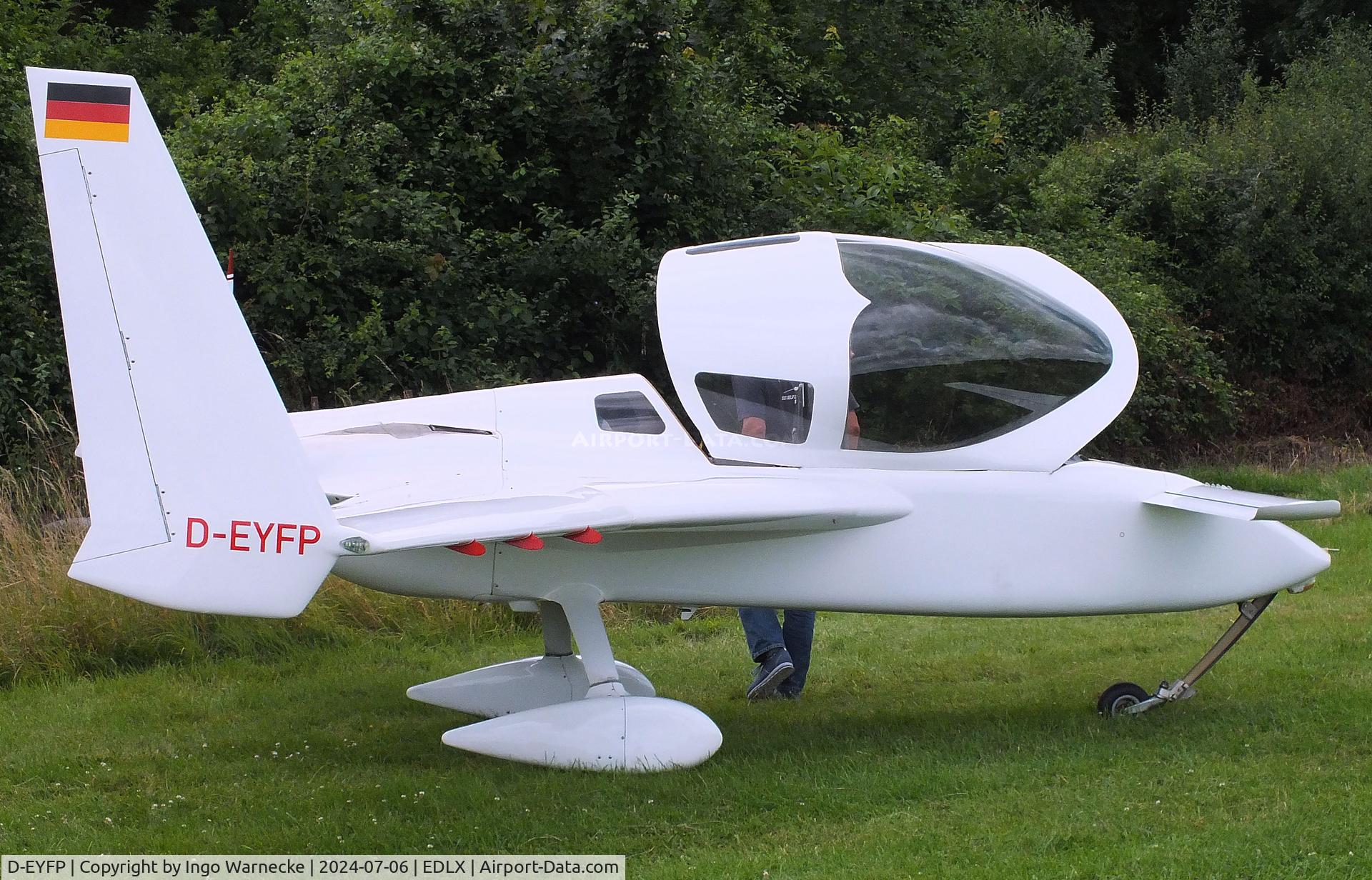D-EYFP, Co-Z Cozy Mark III C/N 099, Co-Z Cozy Mark III at the 2024 OUV-Meeting at Wesel-Römerwardt airfield