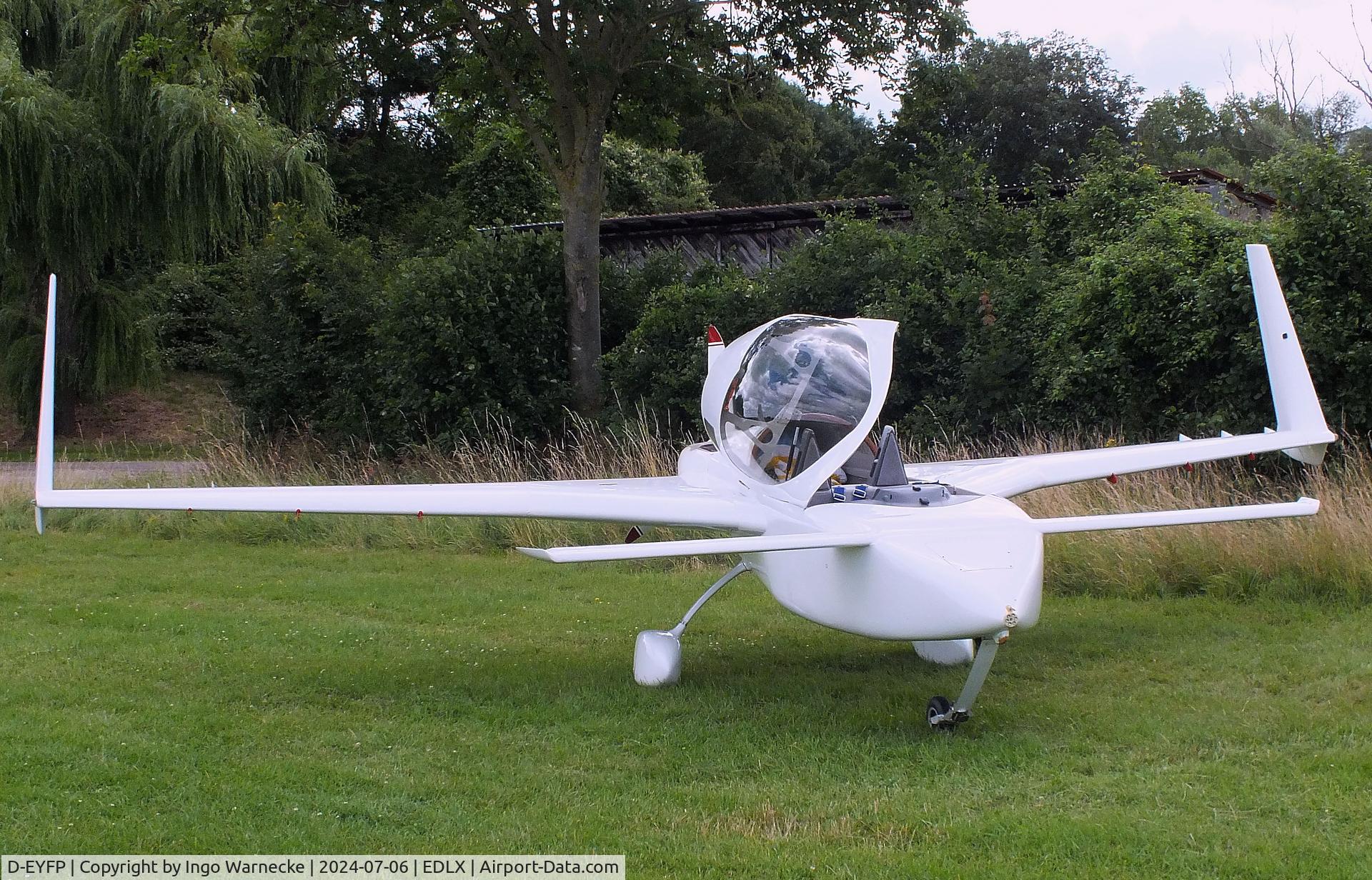 D-EYFP, Co-Z Cozy Mark III C/N 099, Co-Z Cozy Mark III at the 2024 OUV-Meeting at Wesel-Römerwardt airfield