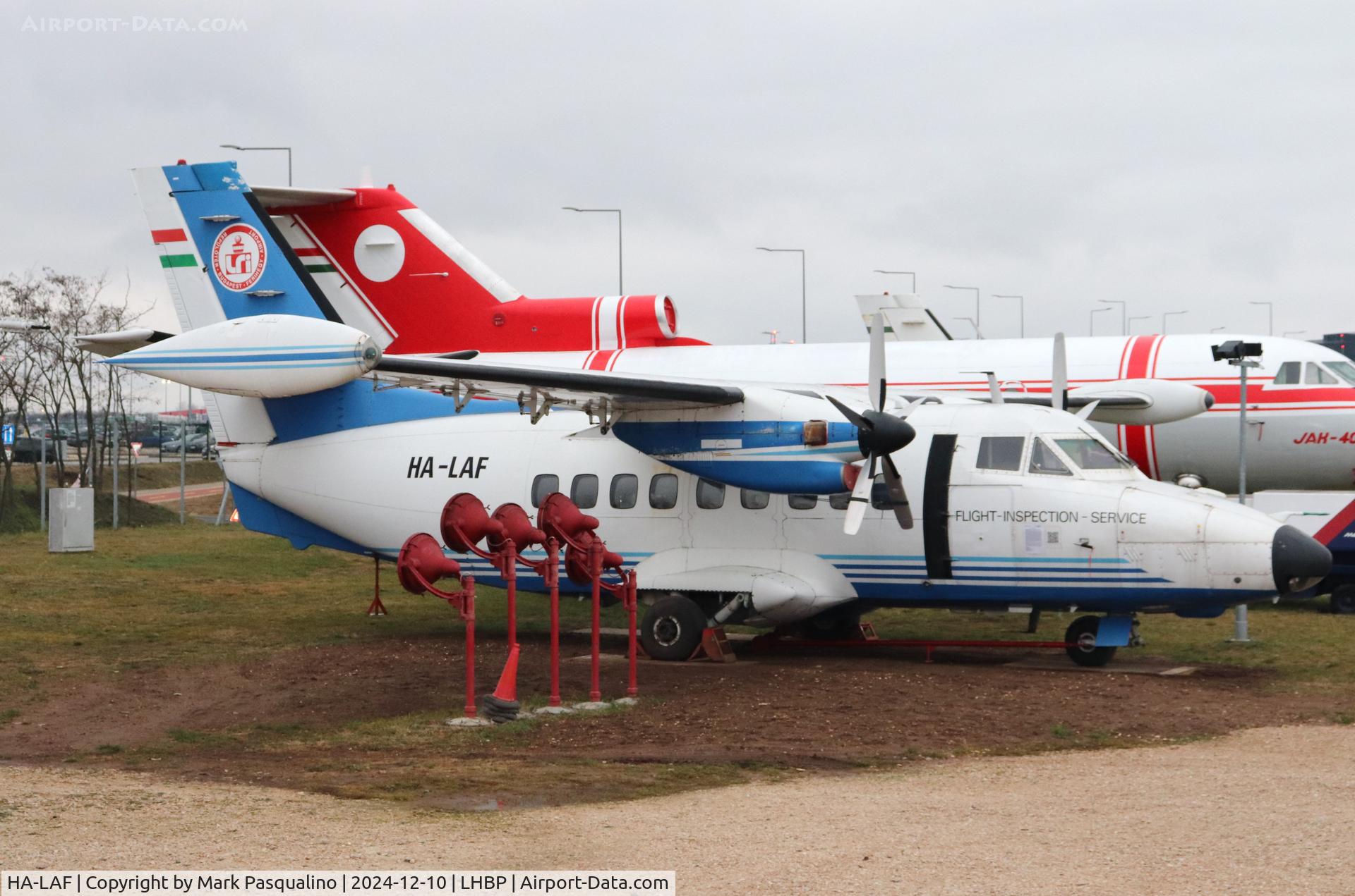 HA-LAF, 1990 Let L-410UVP-E8A Turbolet C/N 902518, Let L-410UVP-E8A Turbolet