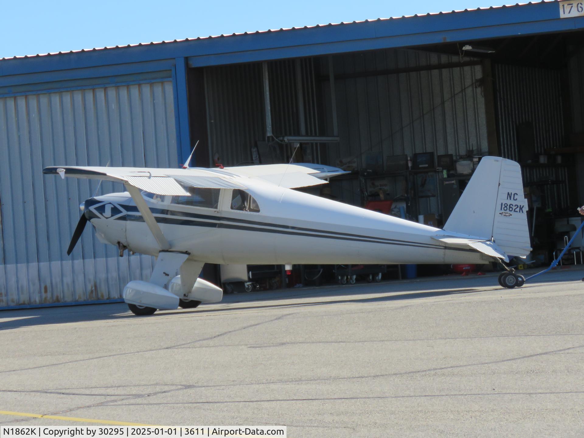 N1862K, 1947 Luscombe 8F Silvaire C/N 4589, Parked