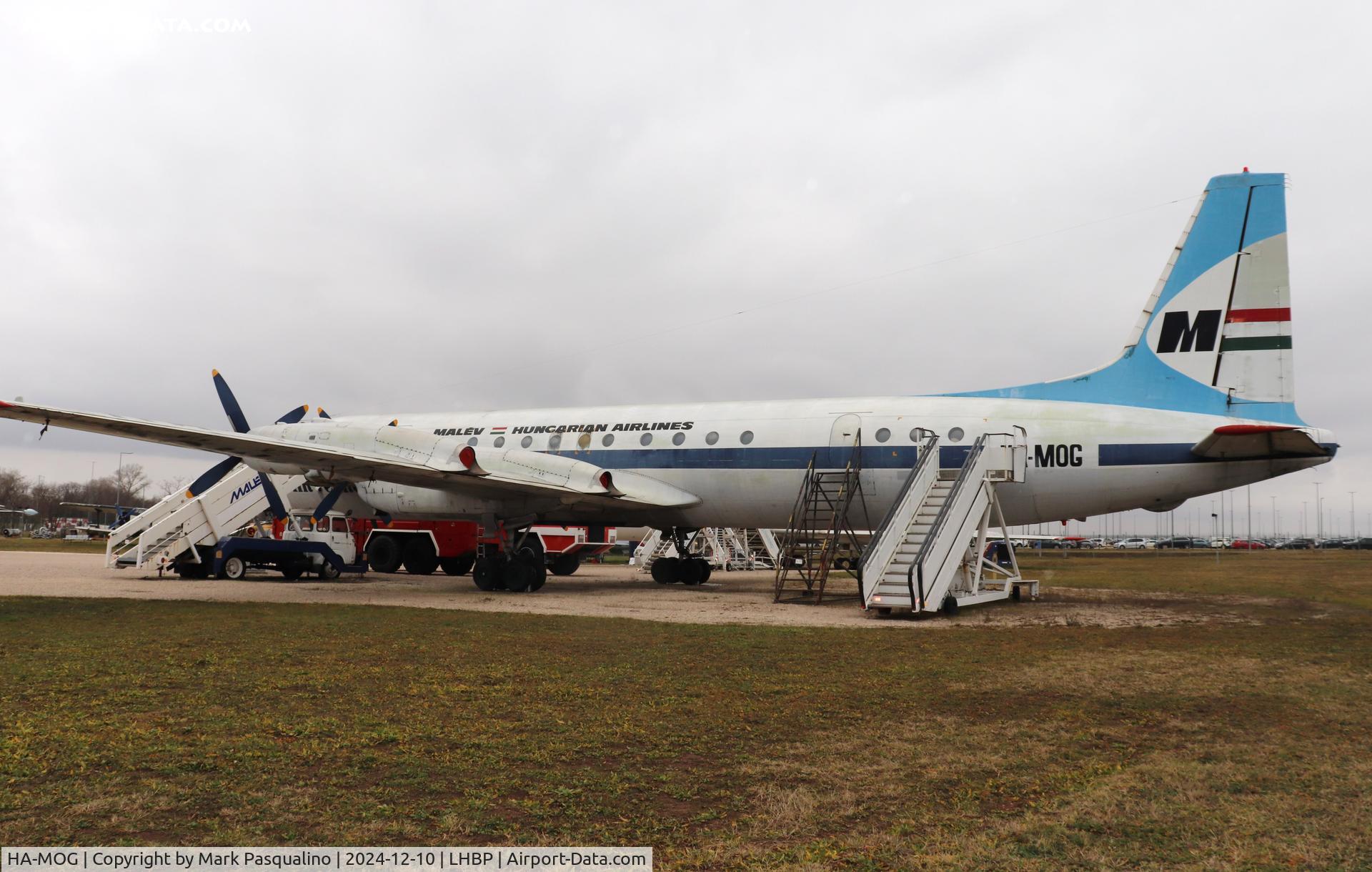 HA-MOG, 1964 Ilyushin Il-18V C/N 184007103, Ilyushin Il-18V