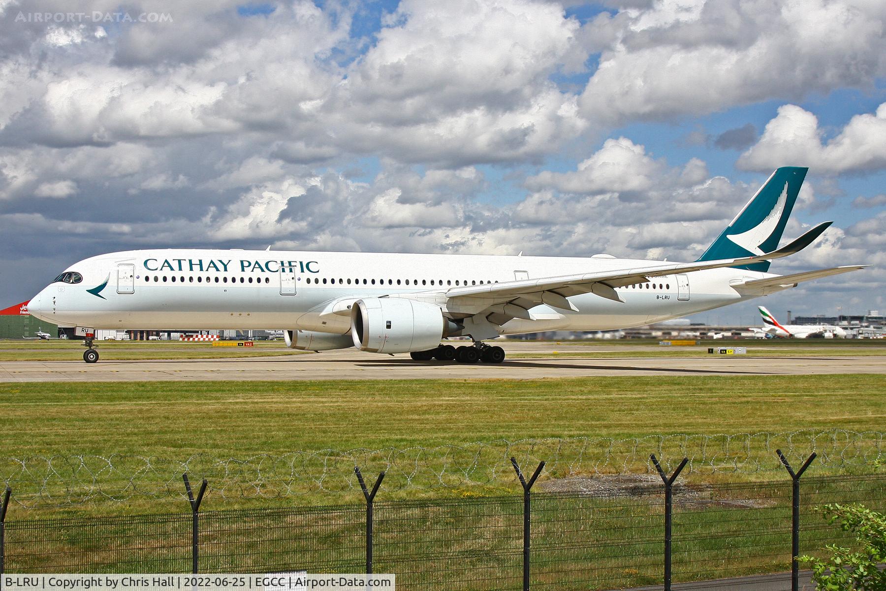 B-LRU, 2017 Airbus A350-941 C/N 148, Manchester