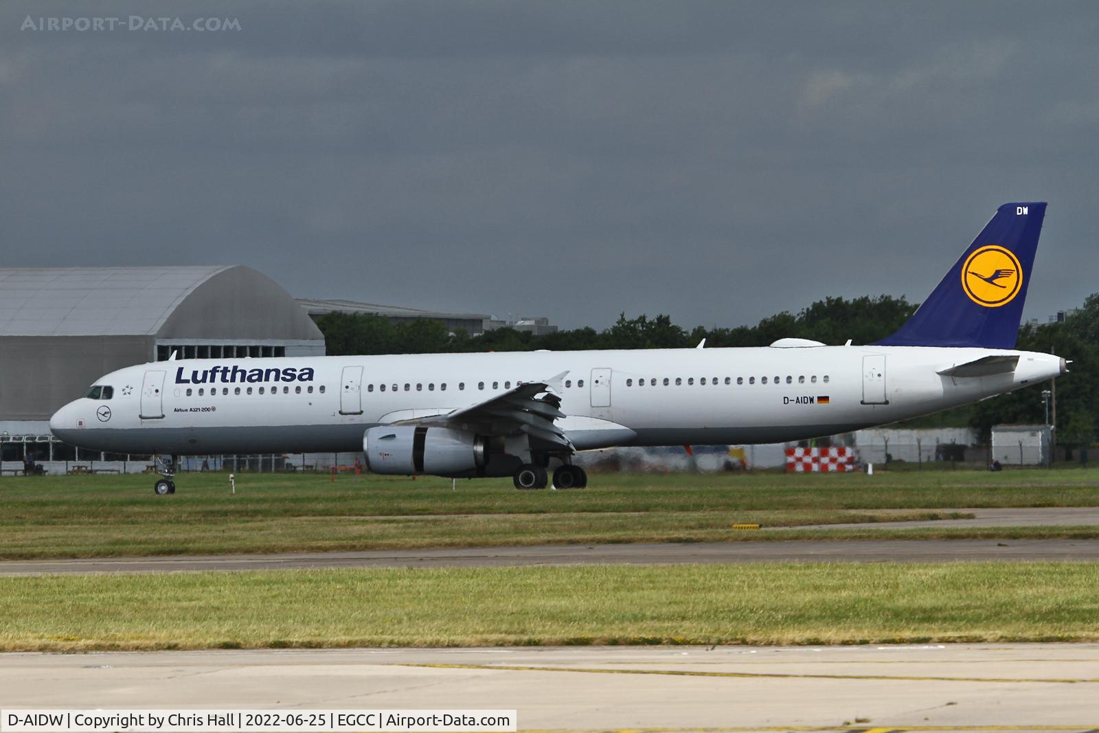 D-AIDW, 2014 Airbus A321-231 C/N 6415, Manchester