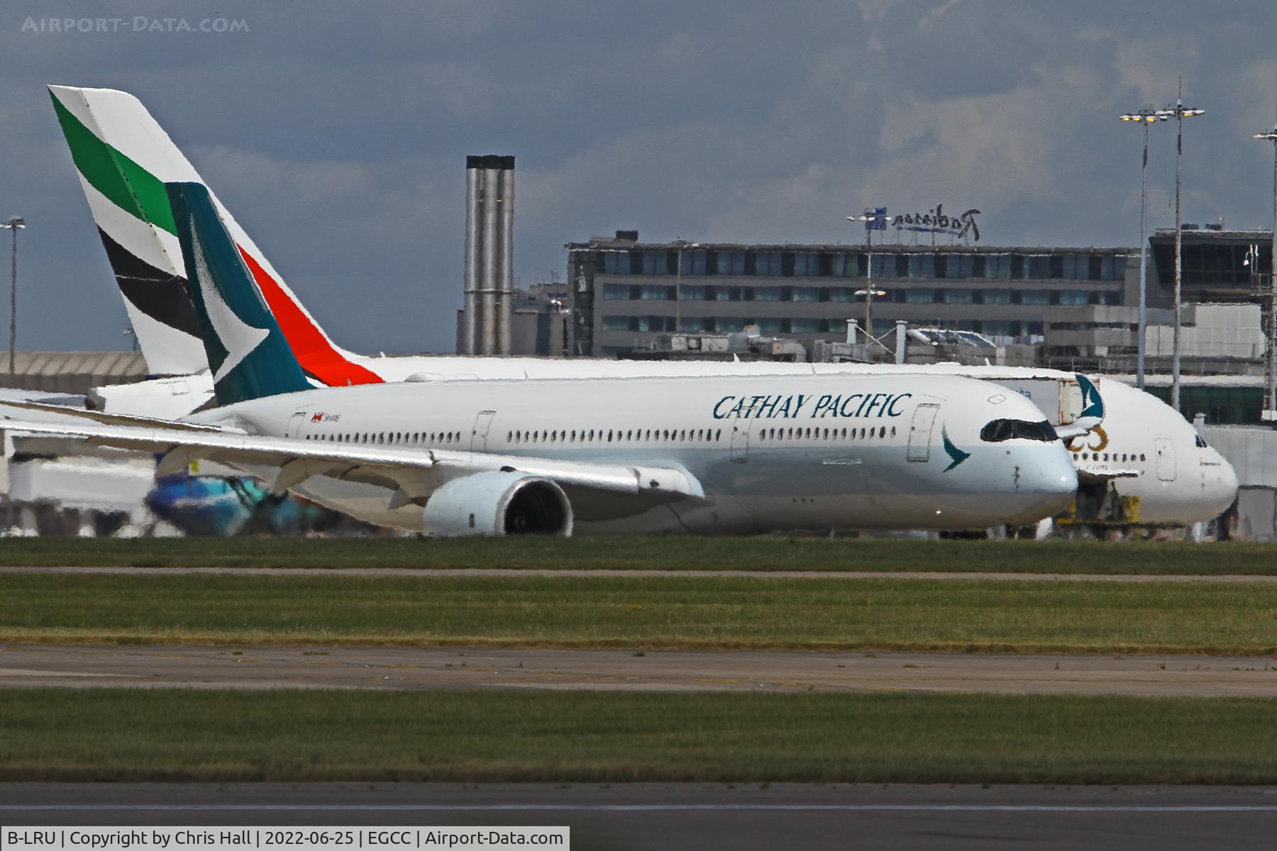 B-LRU, 2017 Airbus A350-941 C/N 148, Manchester